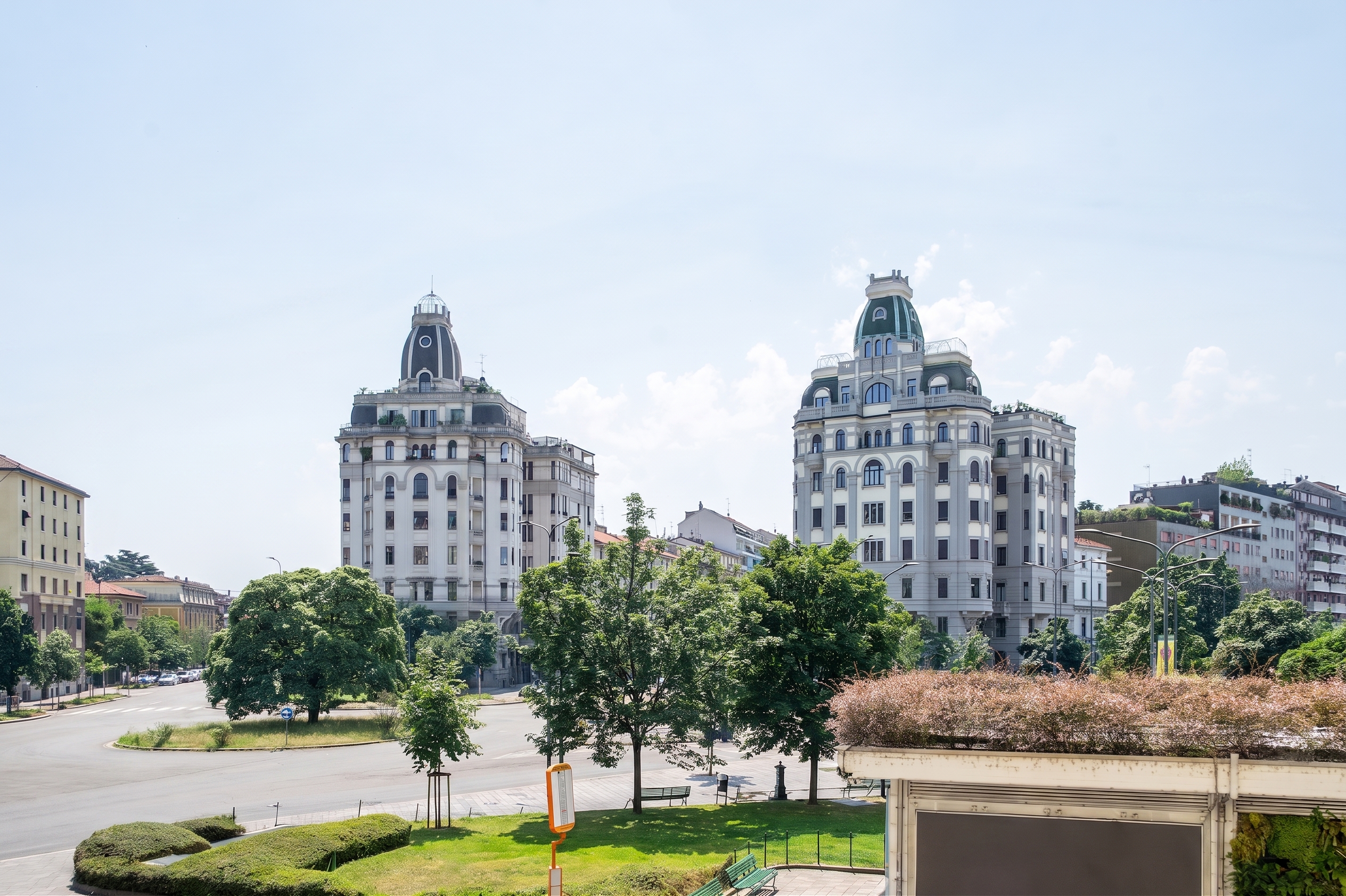 Spacious one-bedroom flat in Piazza Piemonte