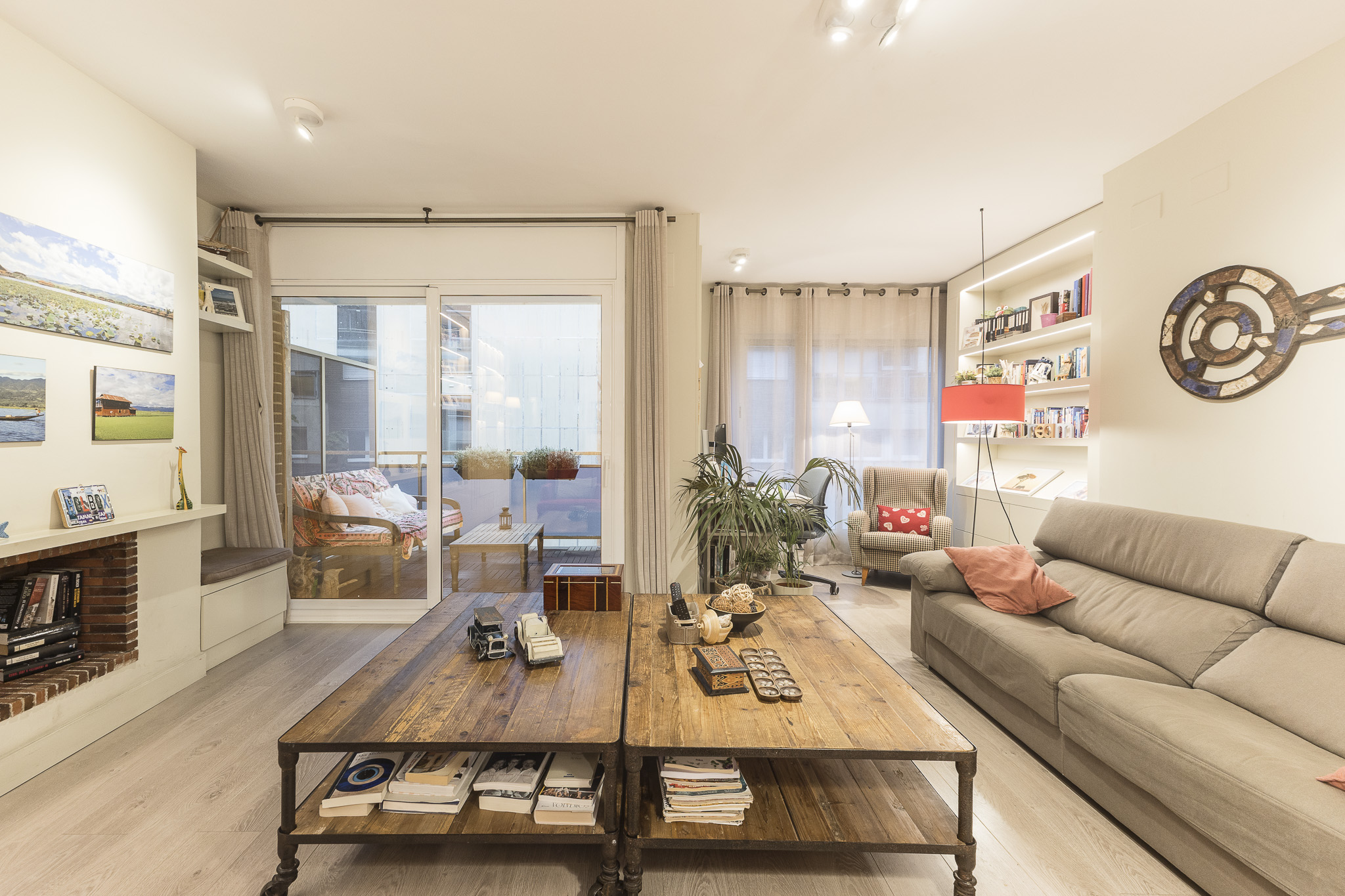 Fantastic renovated apartment with terrace and parking in Galvany