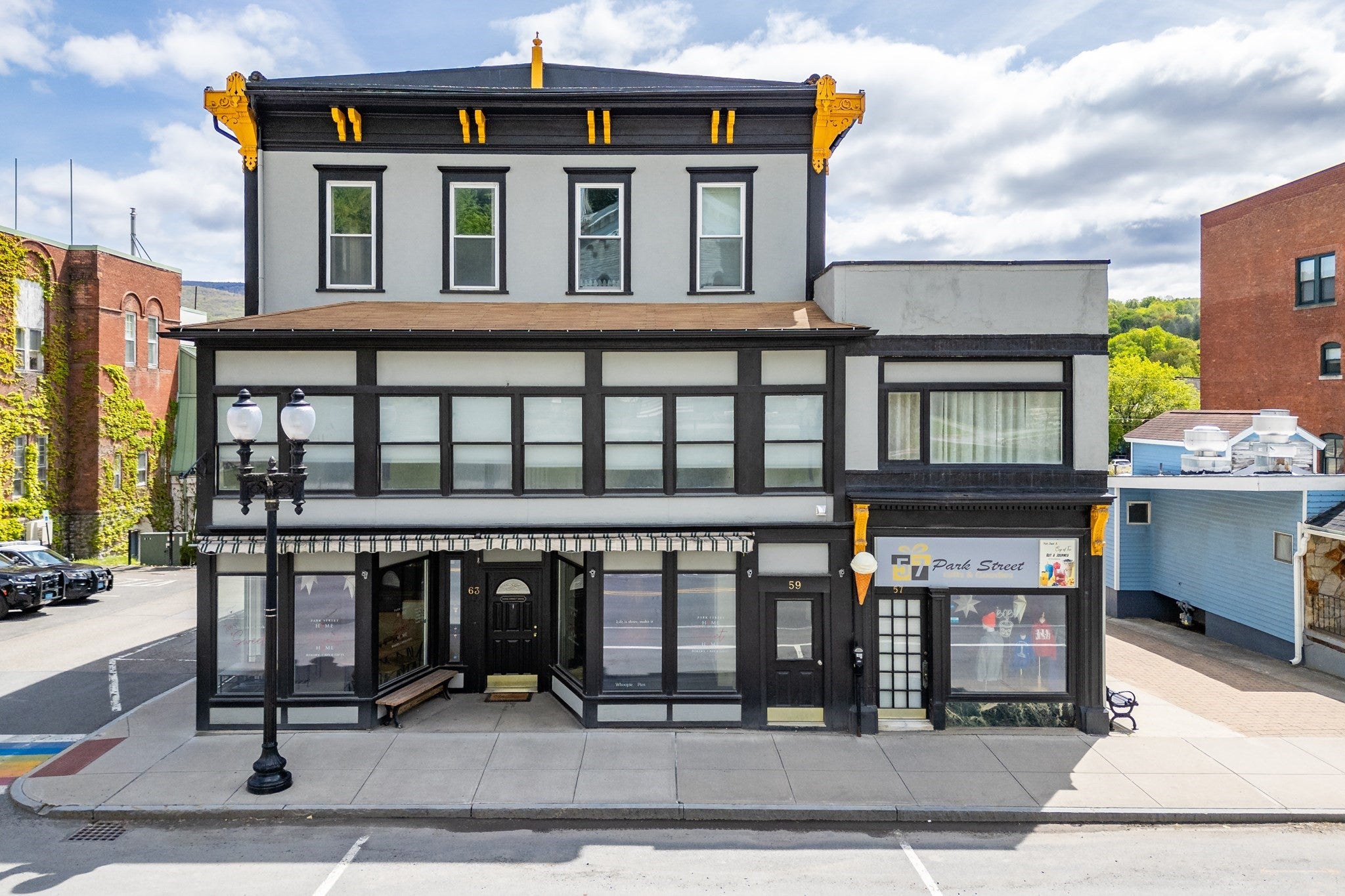 Mixed Use Commercial/Residential building in the Berkshires!