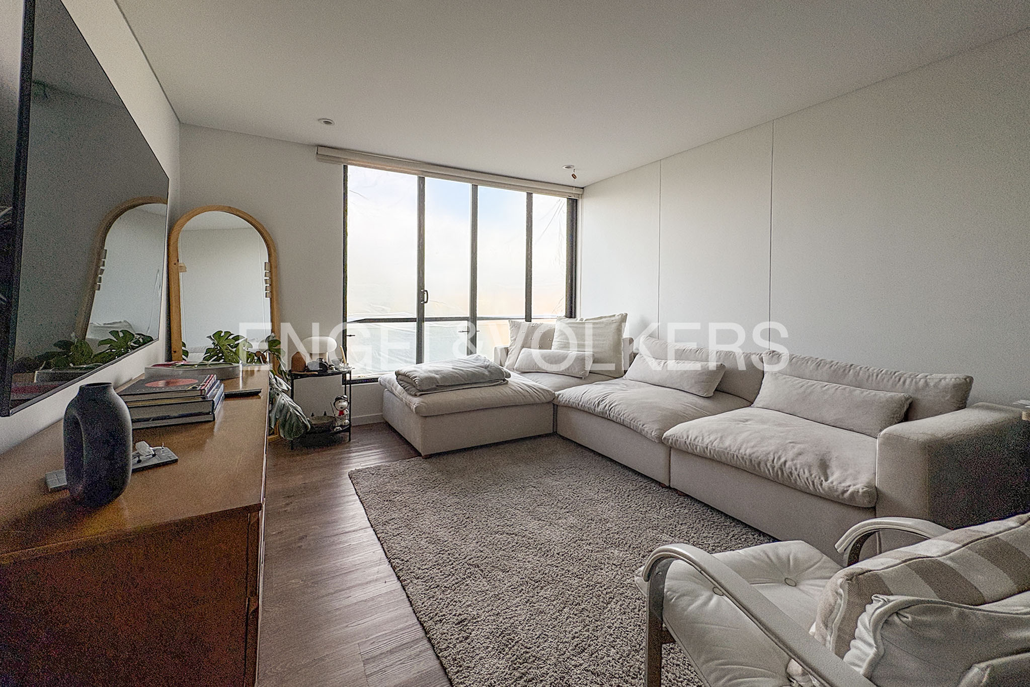 Moderno apartamento y con vista para venta en Santa Bibiana