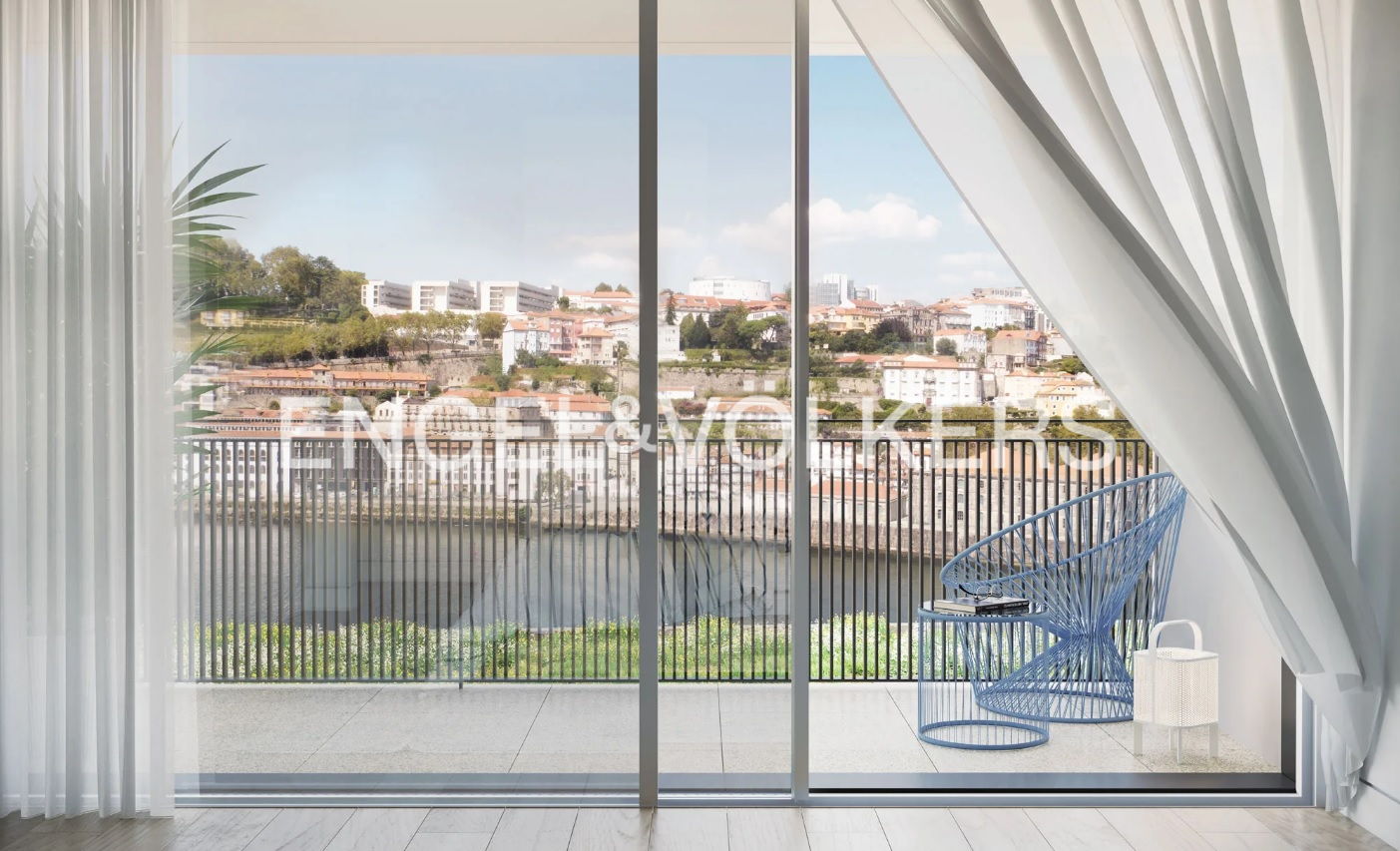 2-bedroom home with Douro River view