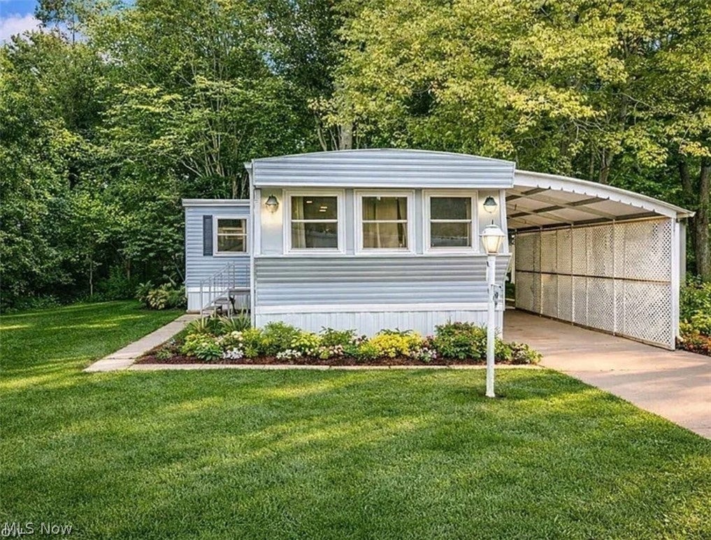 Private,  Peaceful & Spacious Trailer In Normandy Village
