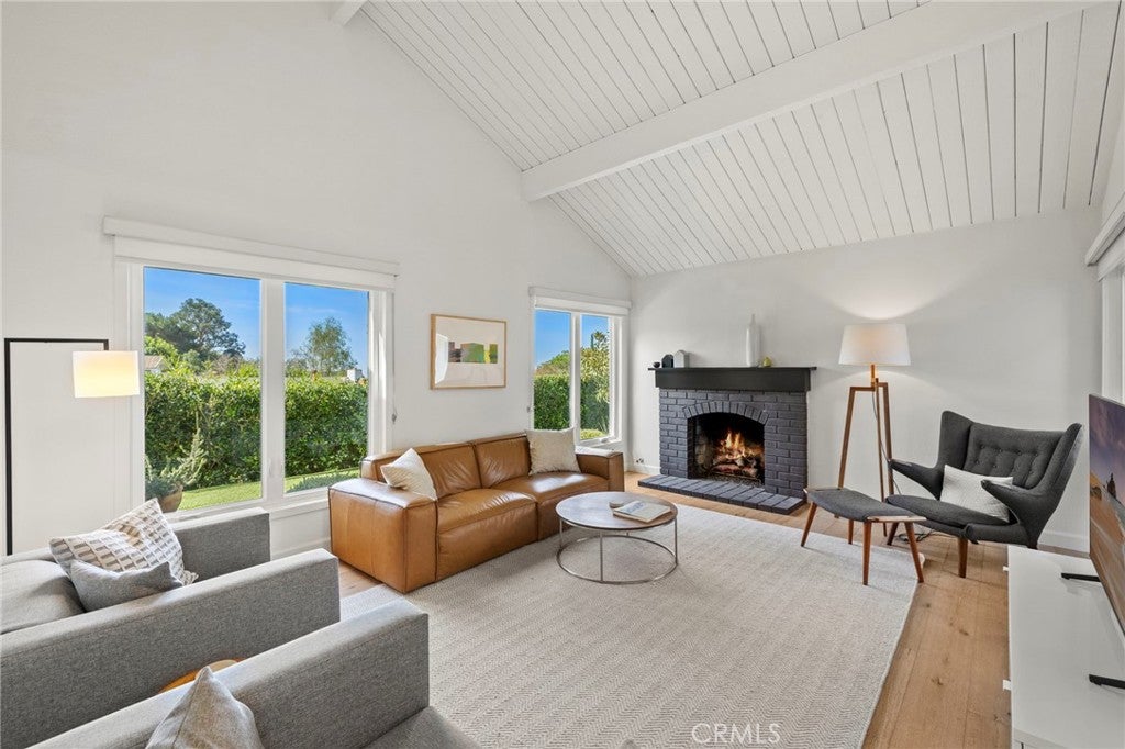 Contemporary Home in Coveted Top of The World Neighborhood
