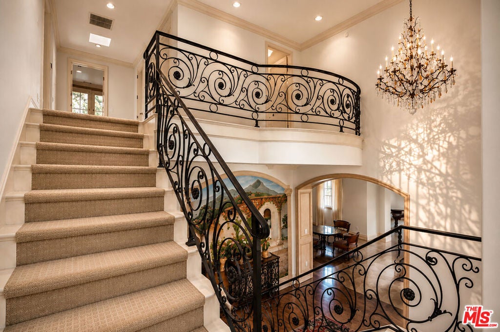 Gated South Pasadena Estate with Panoramic Views