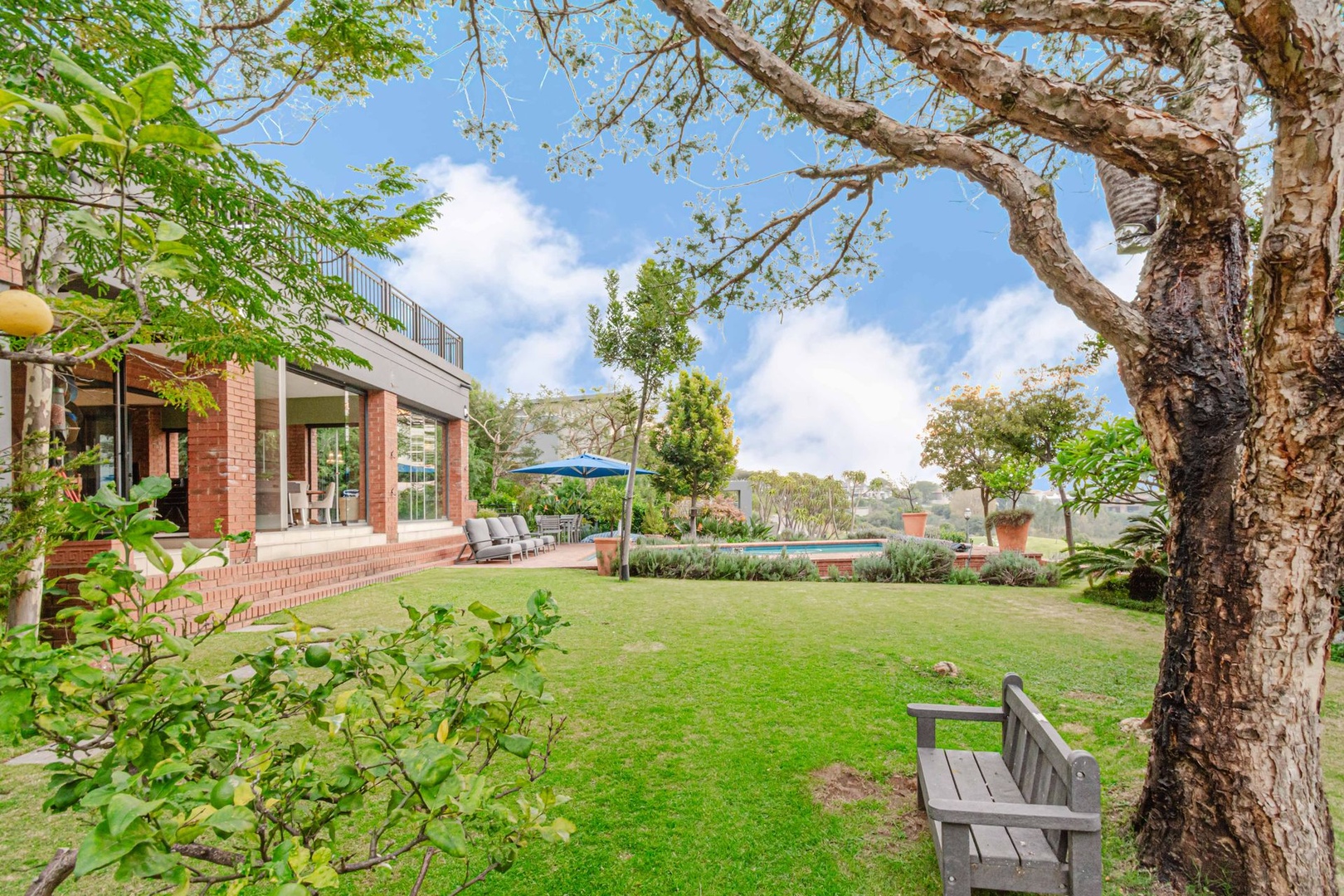 4 Bedroom House For Sale in Eagle Canyon Golf Estate