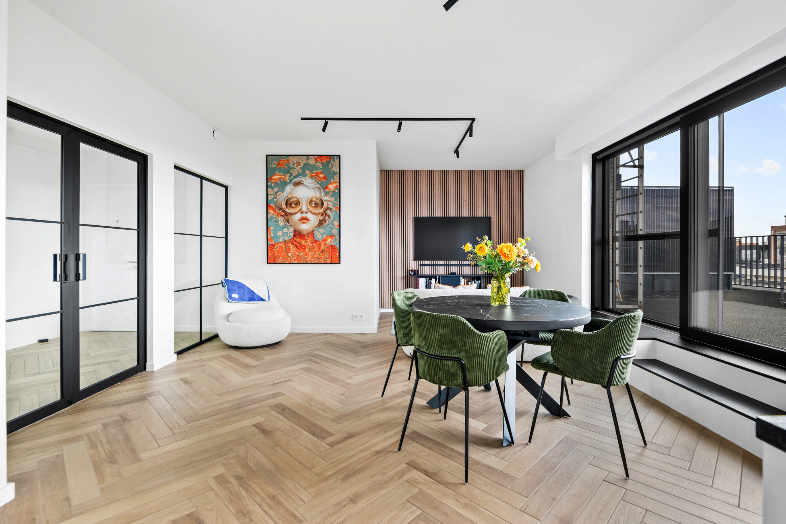 Penthouse with two bedrooms and two terraces in a prime location