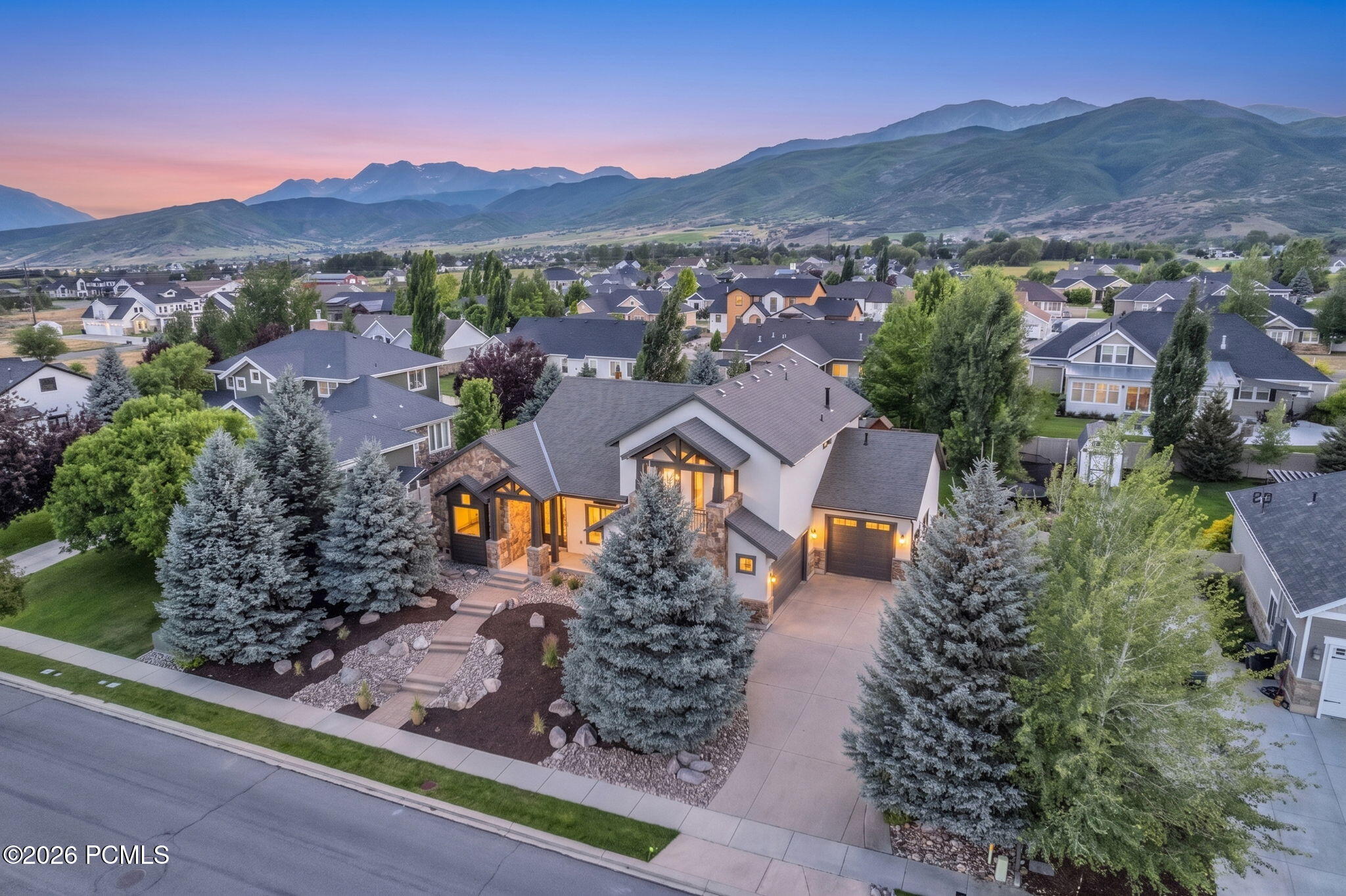 Stunning Custom Home with Mountain Views in all Directions