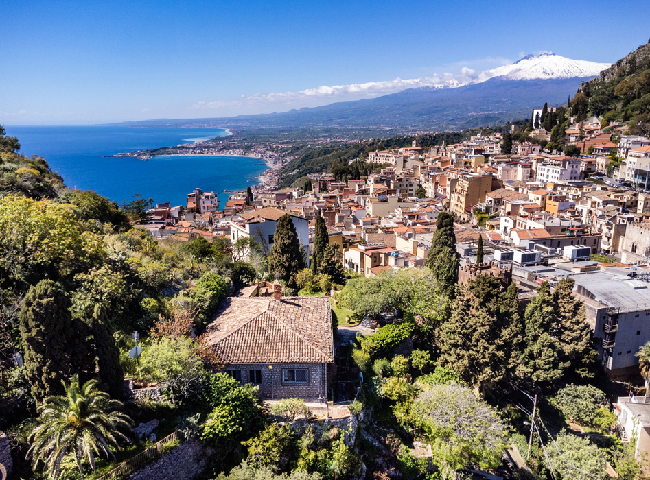 Esclusiva dimora indipendente con giardino panoramico nel cuore di Taormina