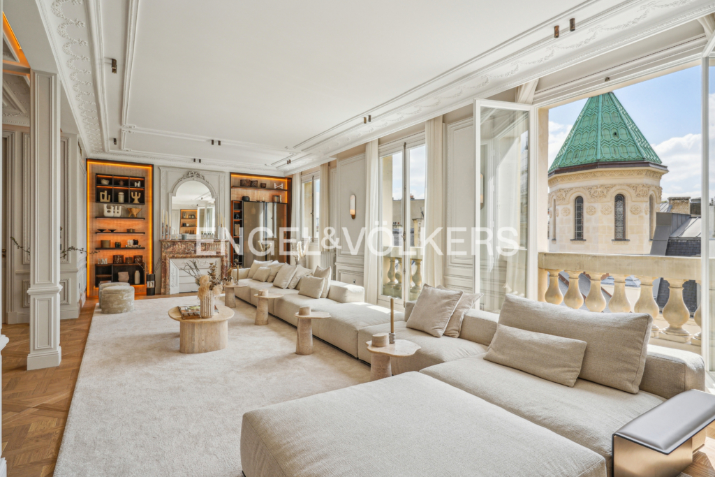 Goldenes Dreieck – Paris 8. Arr. – Luxus: 215 m² schlüsselfertig, 3 Schlafzimmer, in einem prestigeträchtigen Gebäude von 1920