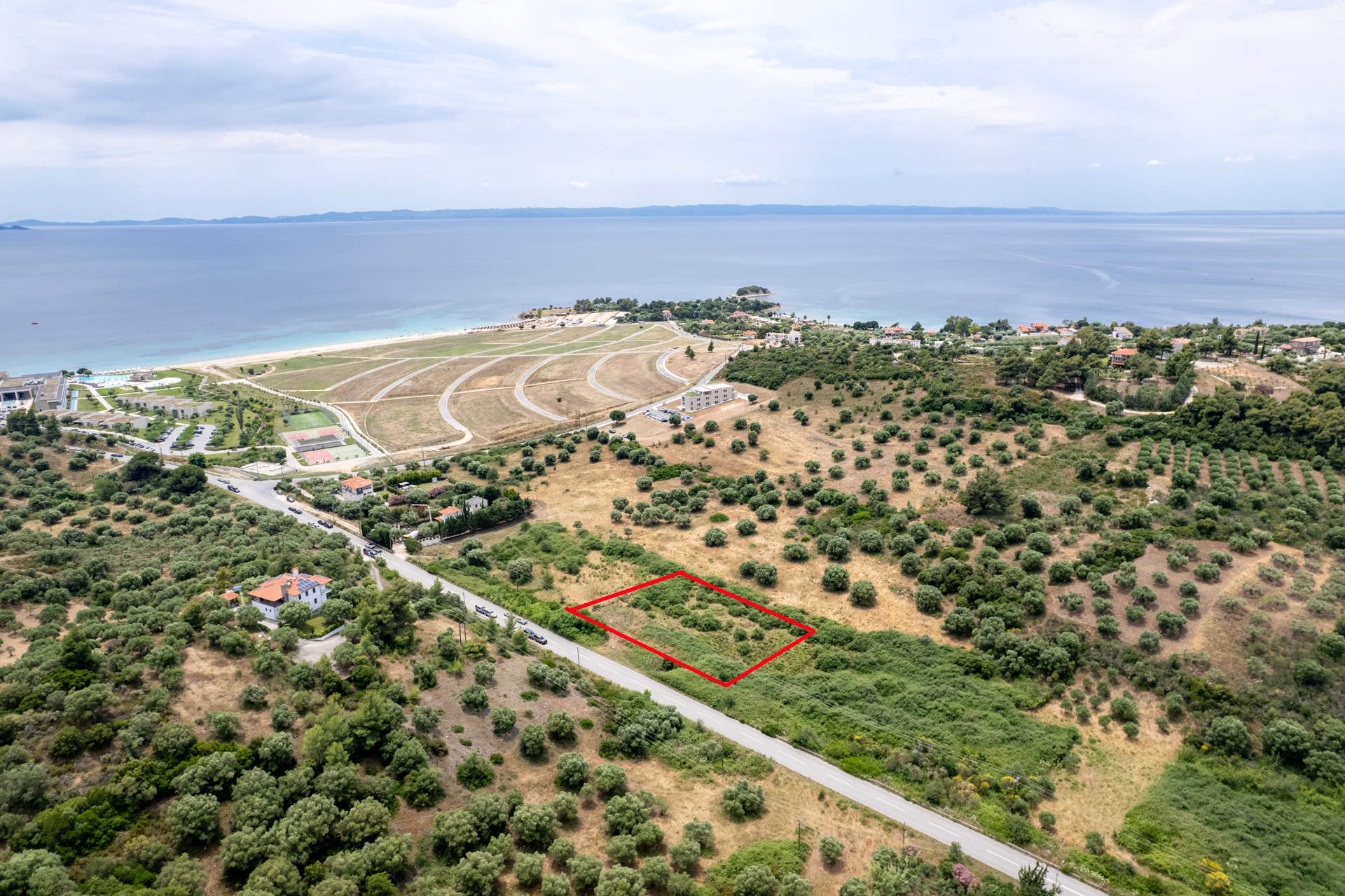 Investment plot with a valid building permit