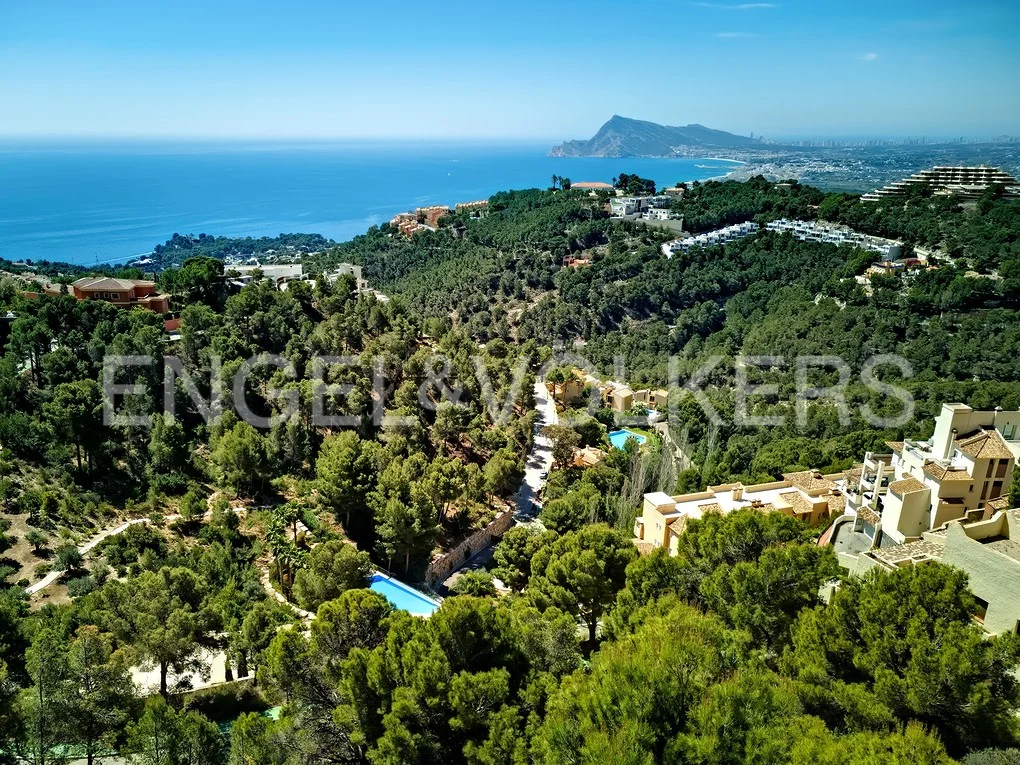 Plot with views of the Mediterranean Sea in Altea Hills
