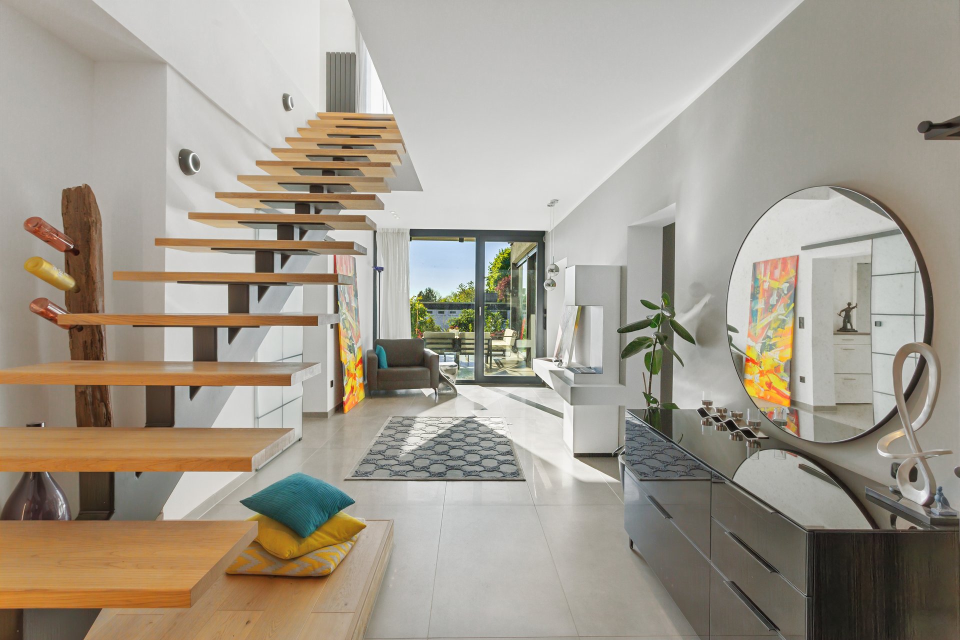 Elegance meets living comfort—exclusive single-family home with rooftop terrace & high-end features