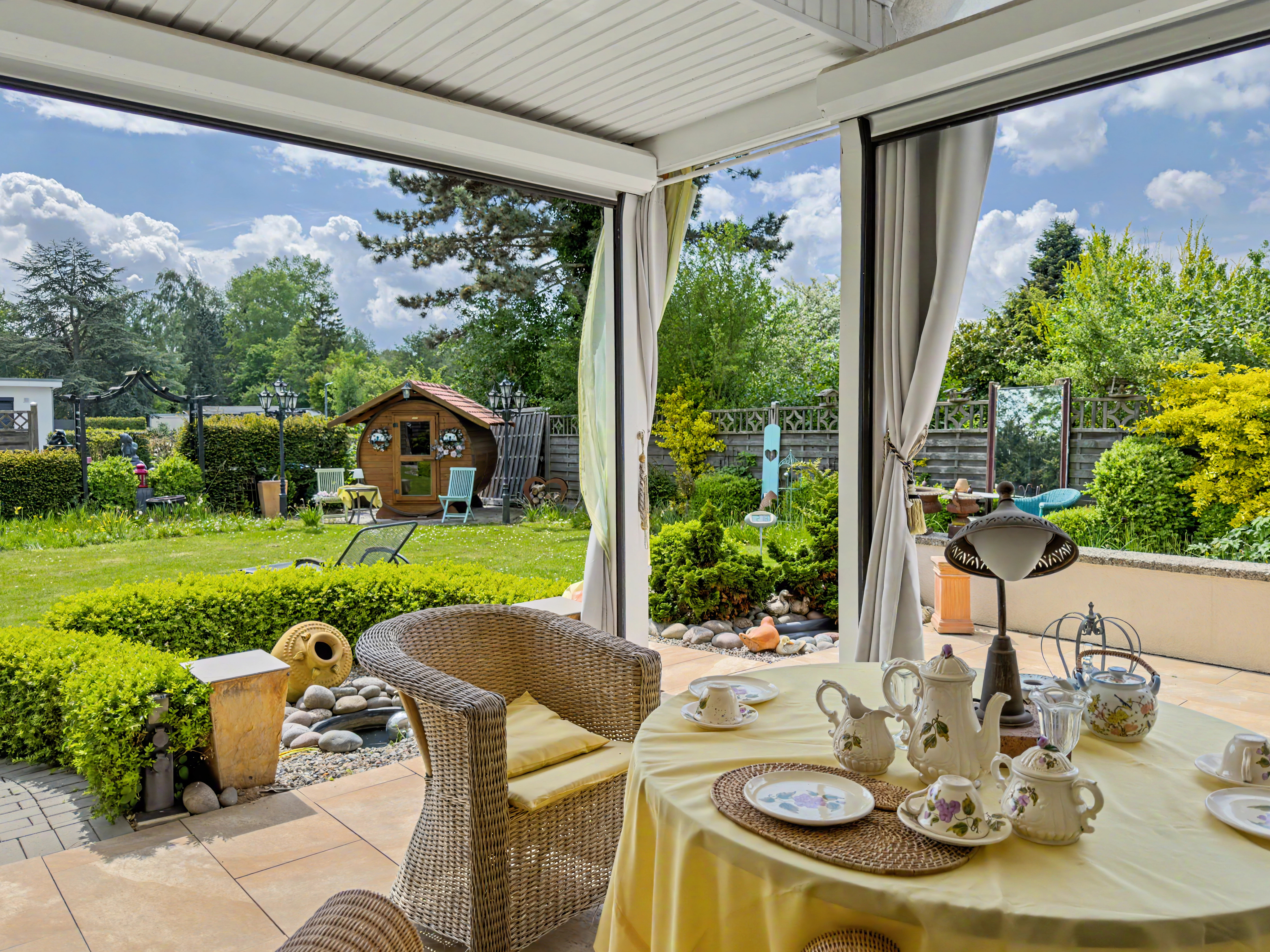 Ferienhaus-Bungalow mit Garten in Südlage