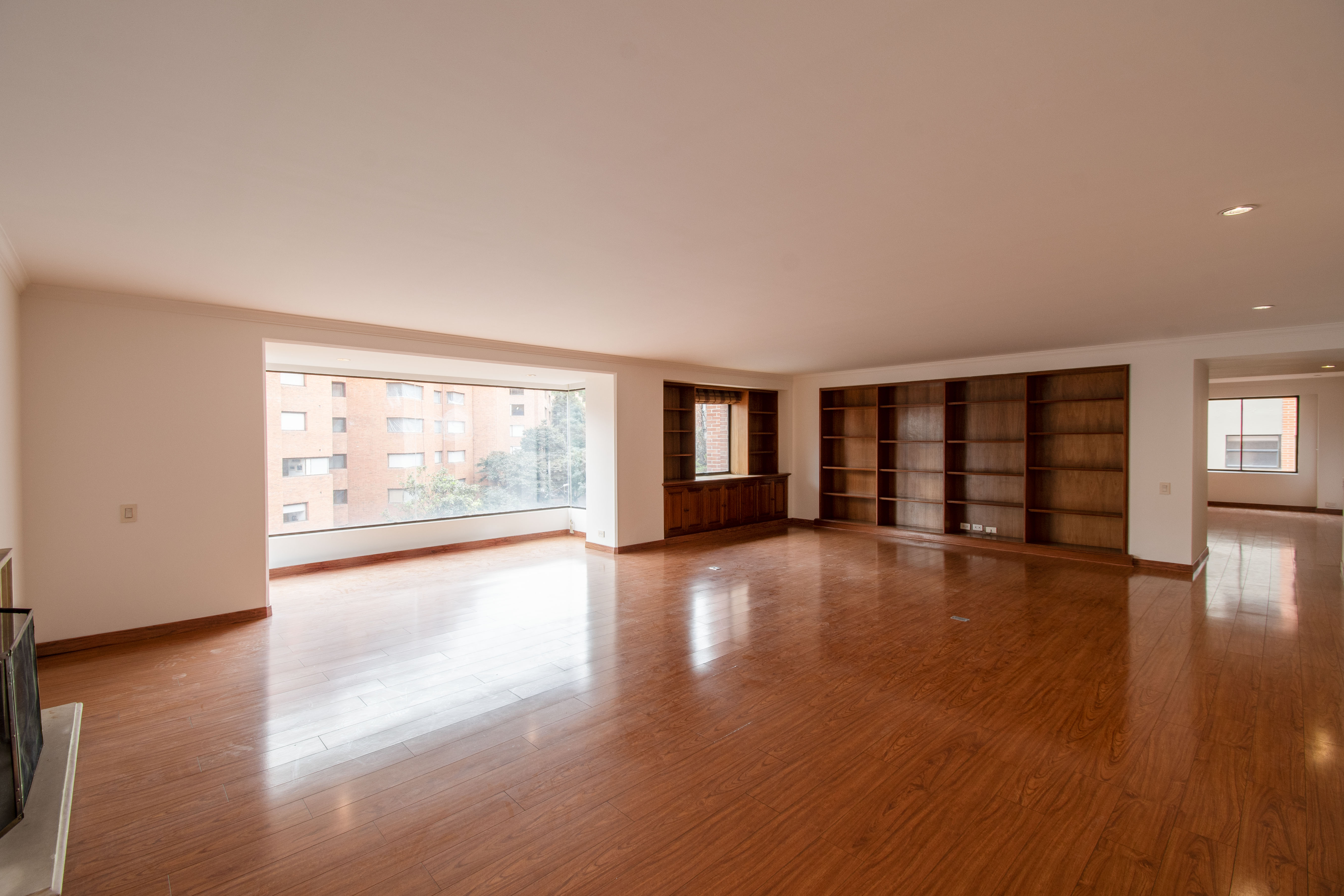 Apartamento para venta en Rosales bajo