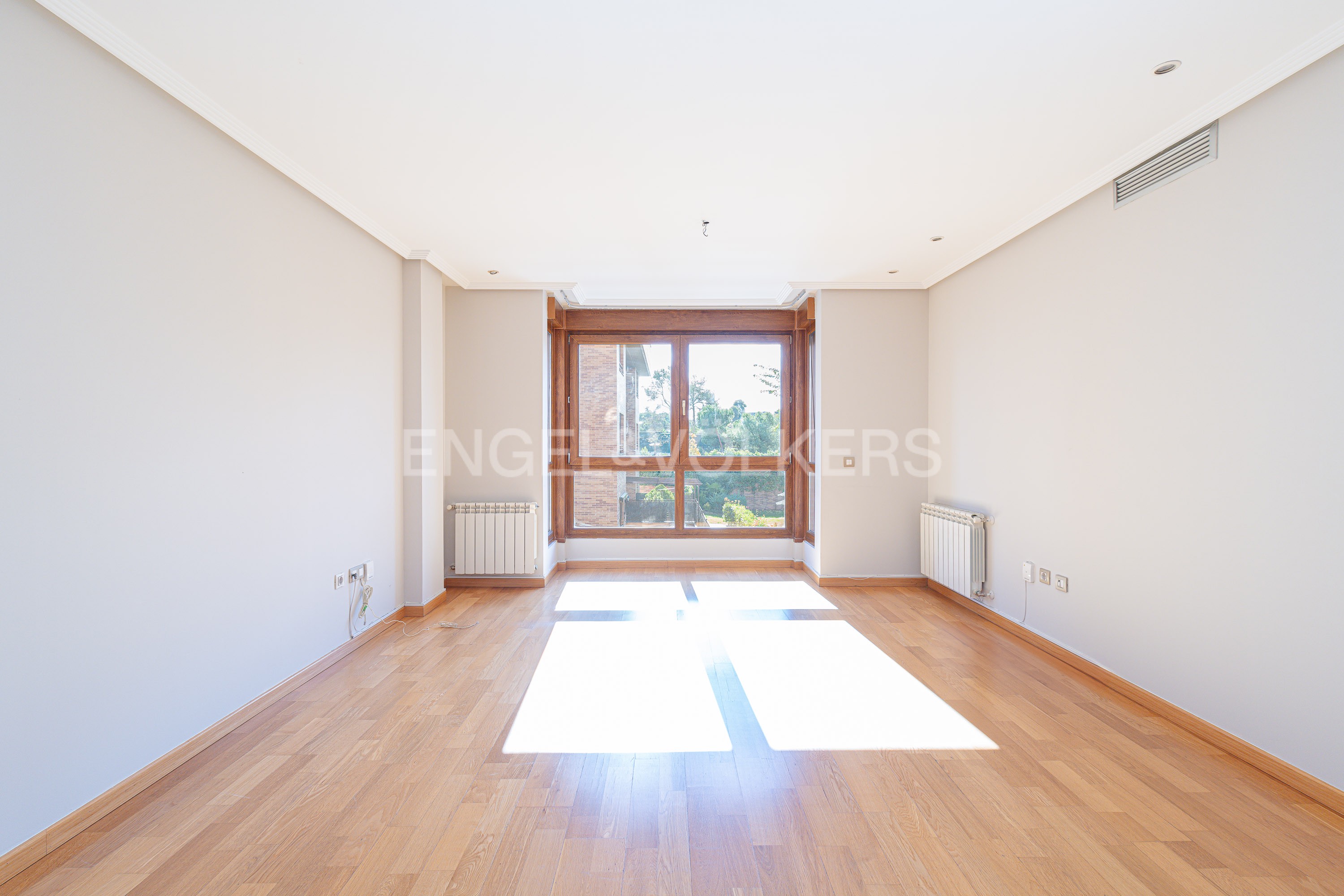 Fabulous 2 bedroom flat in Valdemarín