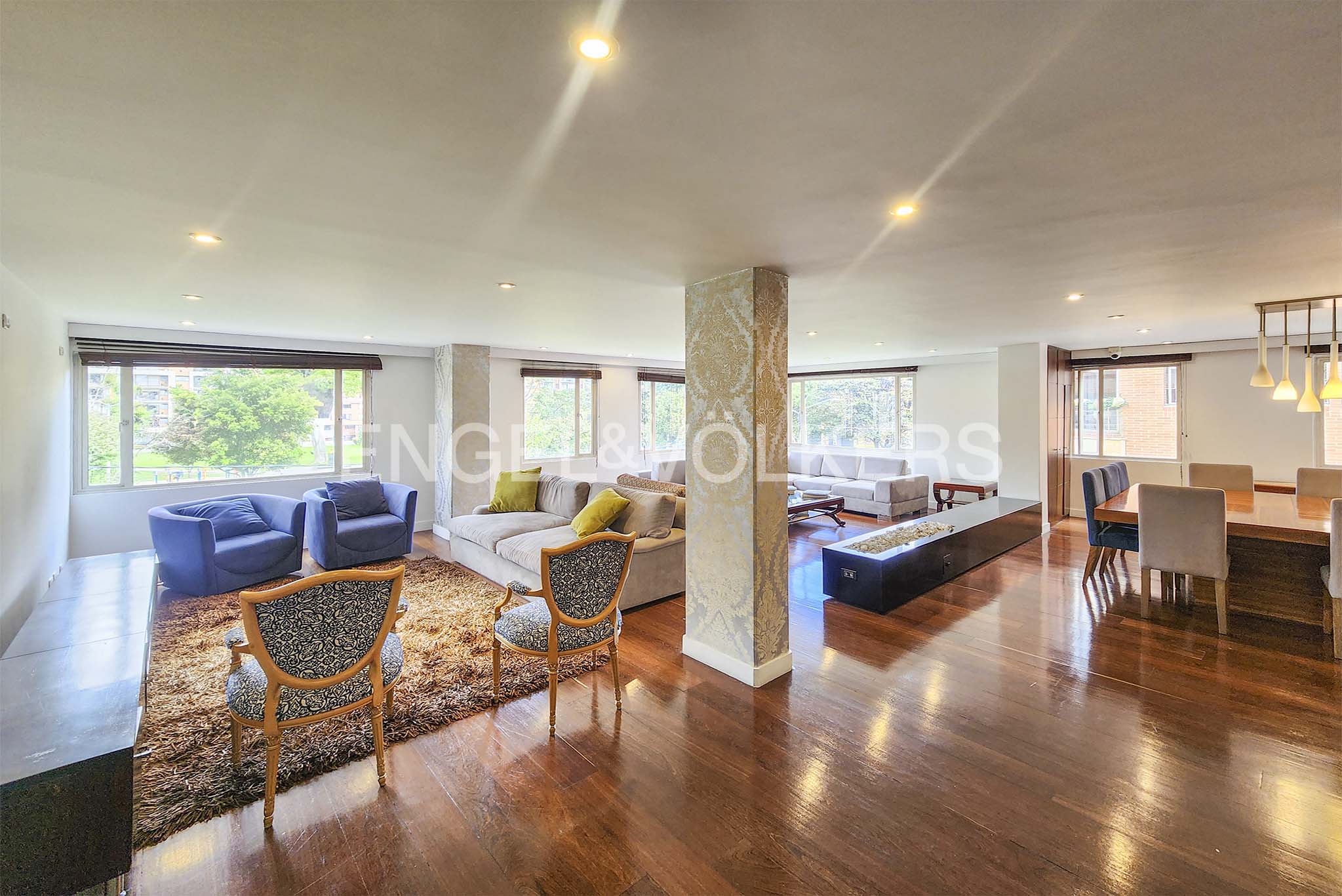 Apartamento con terrazas para arriendo en Santa Bárbara