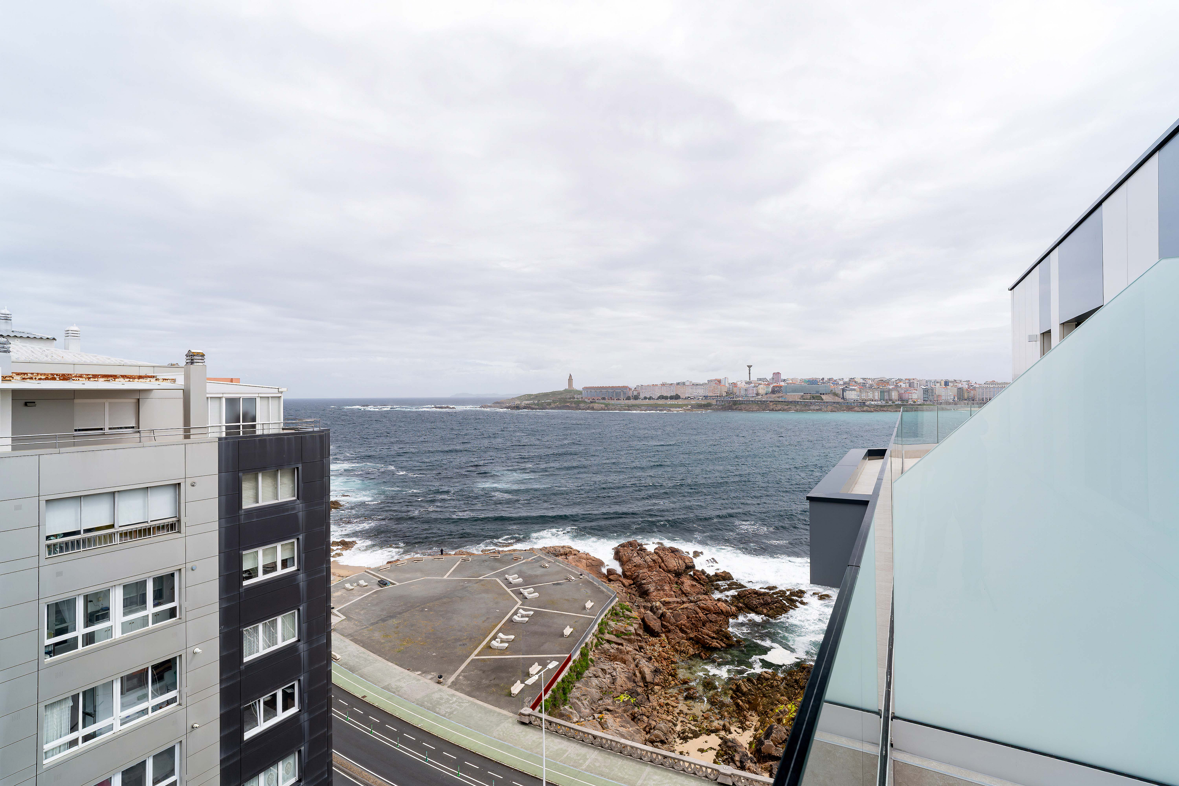 Ático de obra nueva con vistas al mar en Náutica