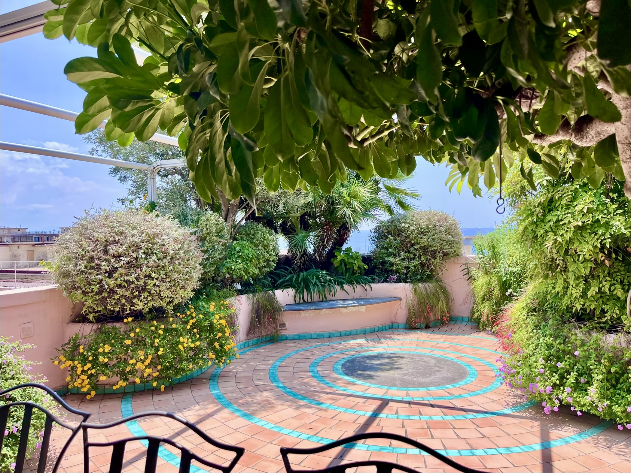 A terrace in the heart of Salerno: a rare opportunity