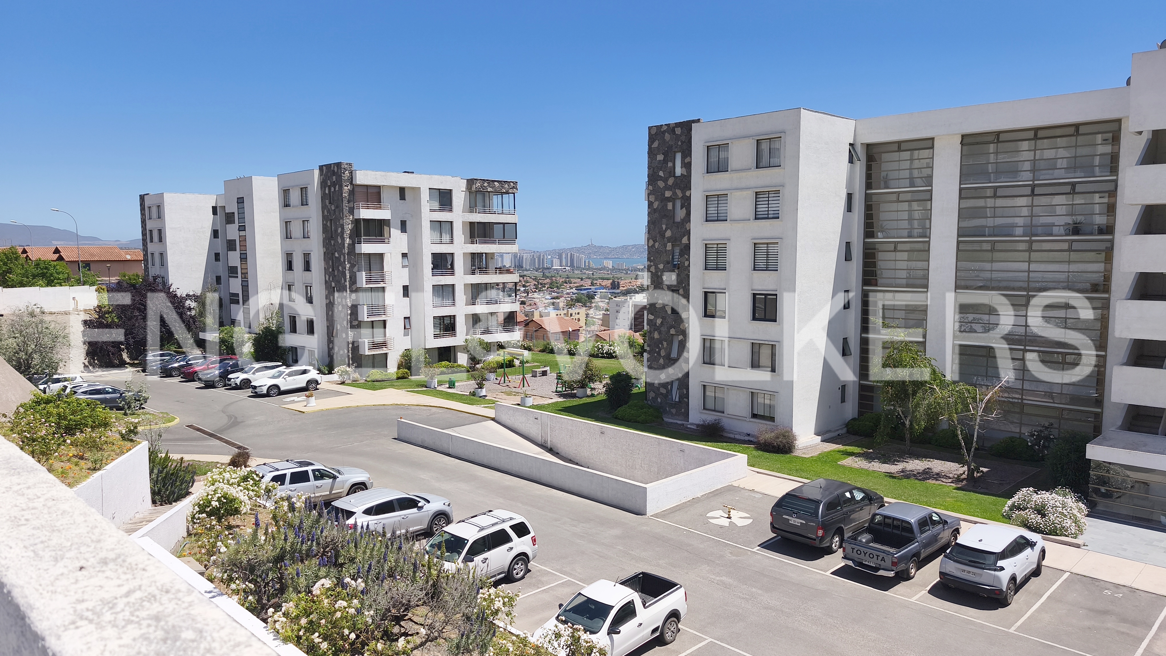 Arriendo Departarmento sin amoblar Condominio Panoramic en San Joaquín