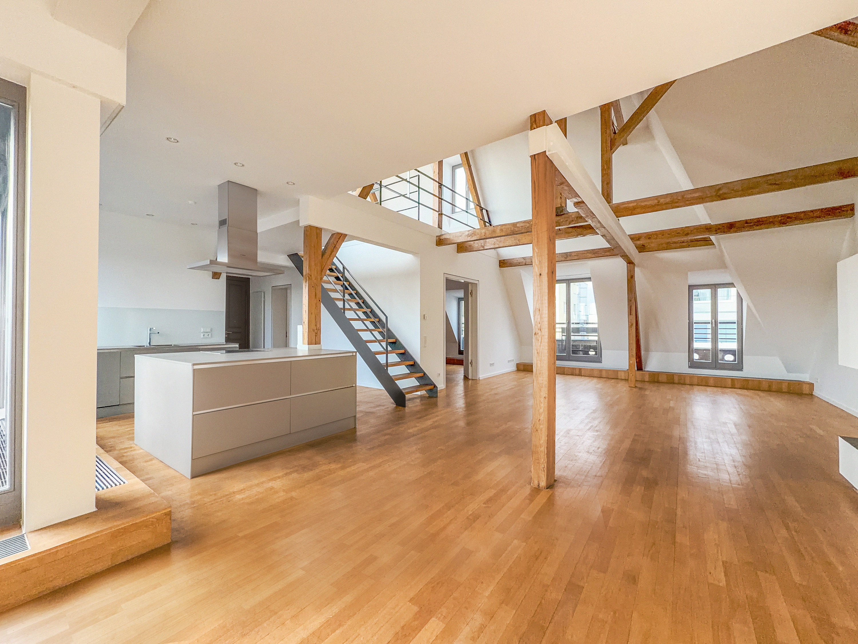 Dreamy maisonette with rooftop terrace between Kreuzberg and Mitte