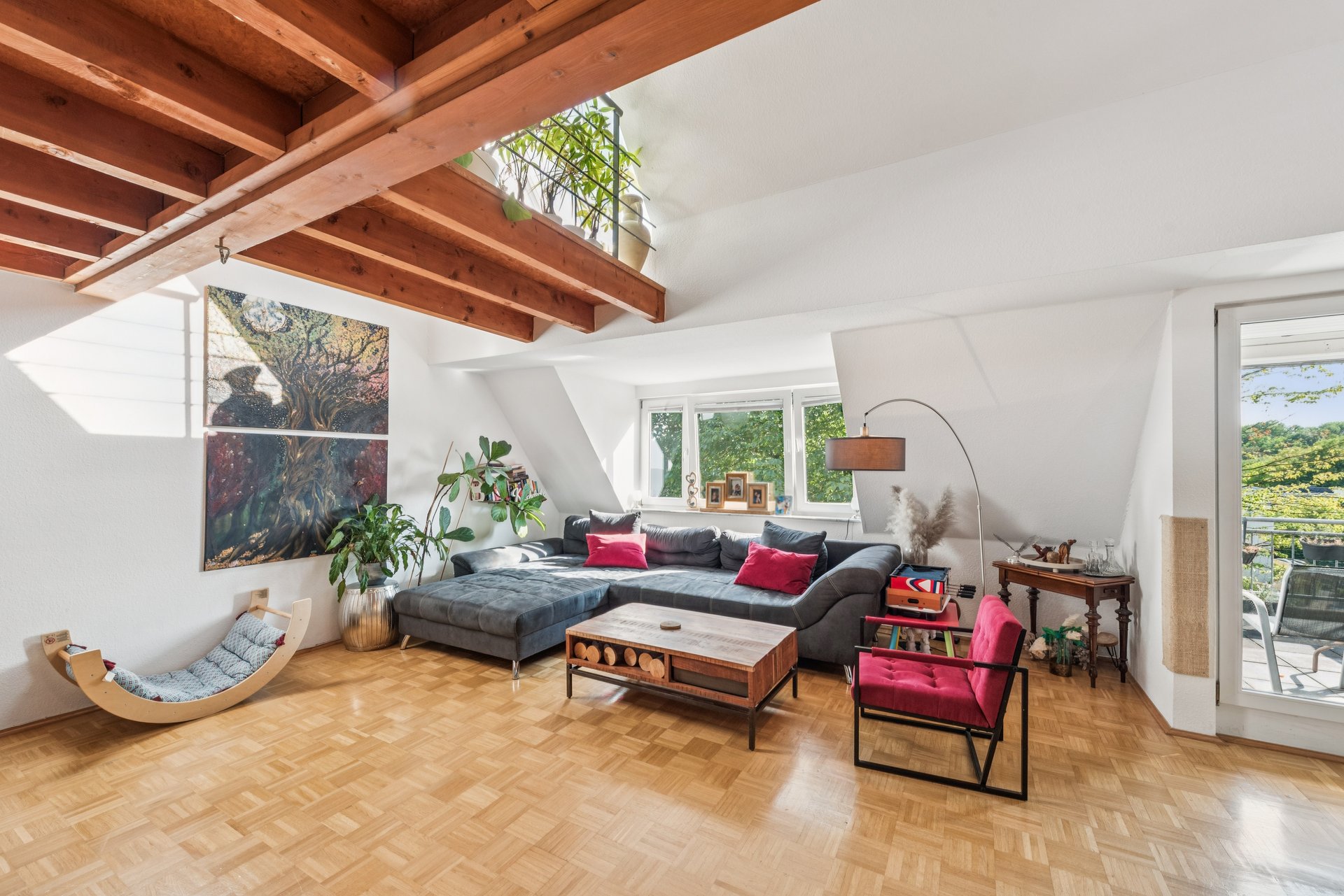 Leben mit besonderem Flair- Sonnige Wohnung mit großzügiger Empore