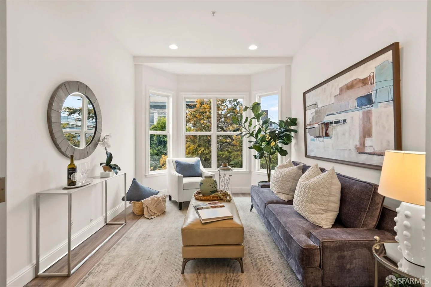 Spacious & Light-Filled Condo in the Mission