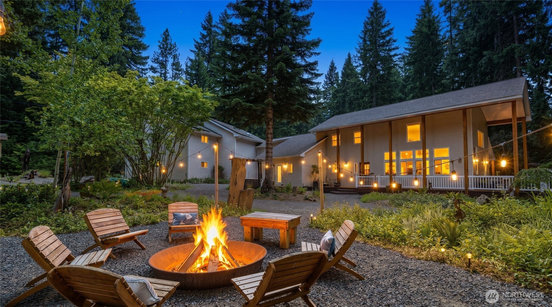 Spacious Alpine Retreat in Ronald
