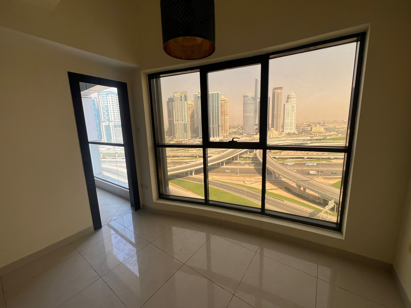 Chiller Free | Unfurnished | Skyline View
