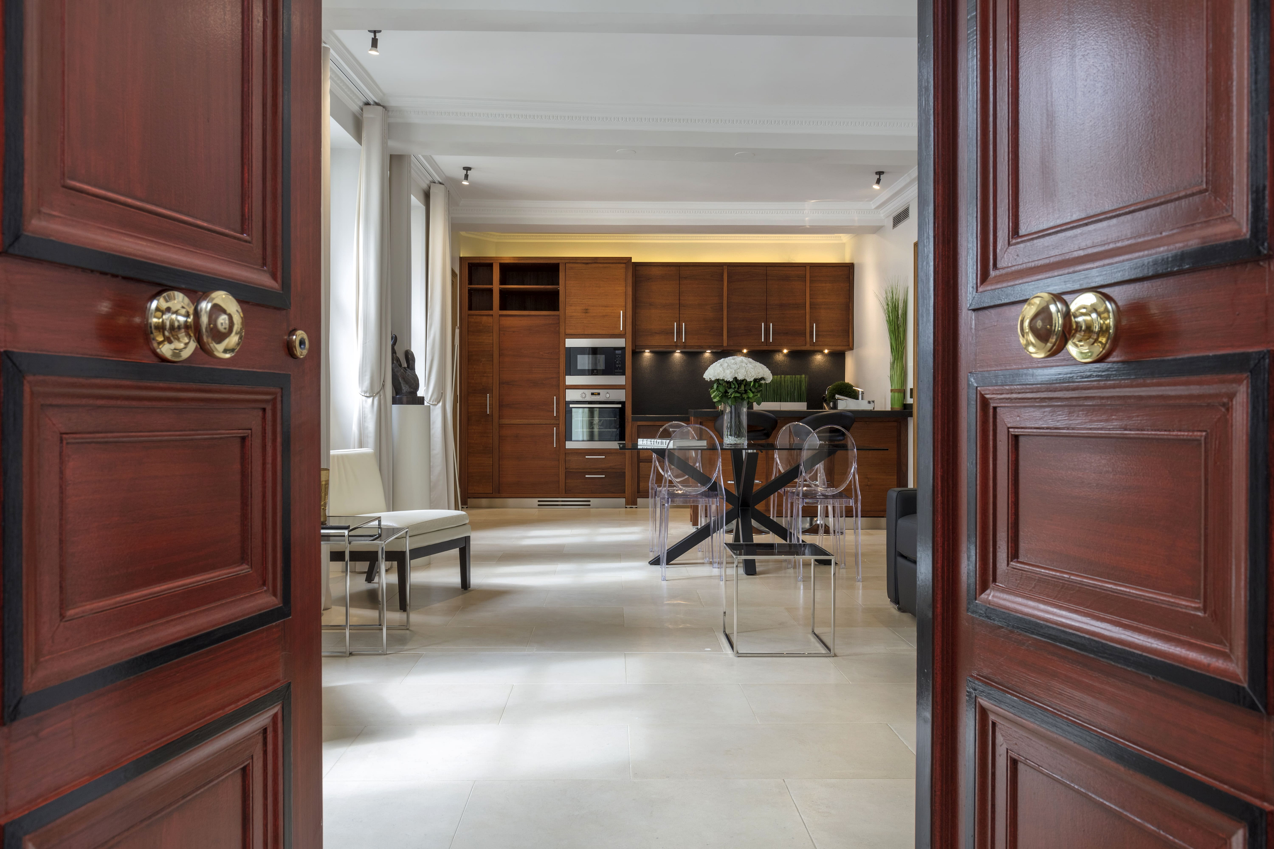Luxury apartment – 2 bedrooms – Saint-Honoré Street