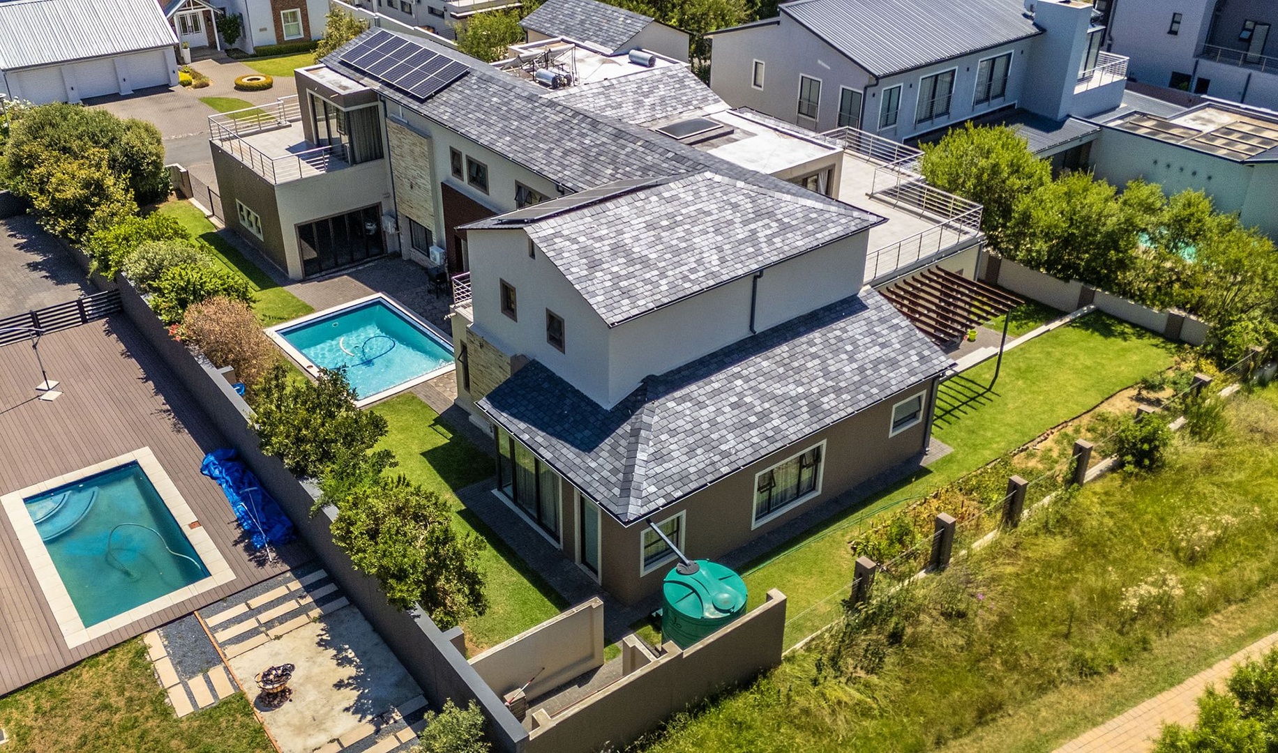Five Bedroom Elegant Family Home For Sale in Waterfall Country Estate