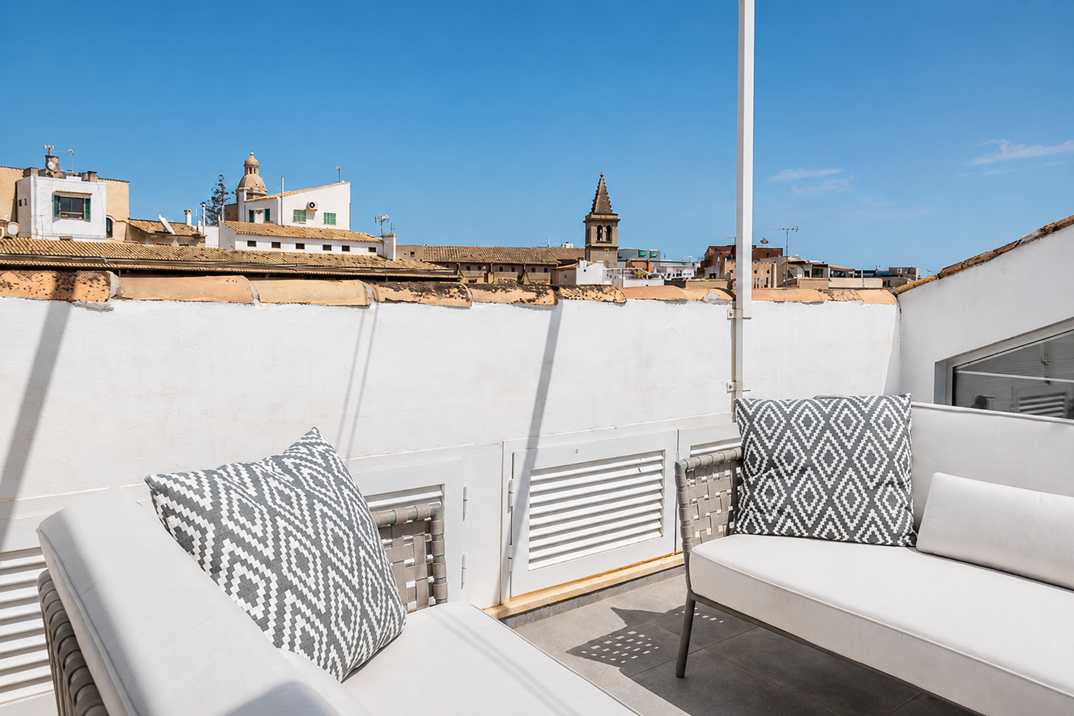 Charmantes Penthouse mit Dachterrasse