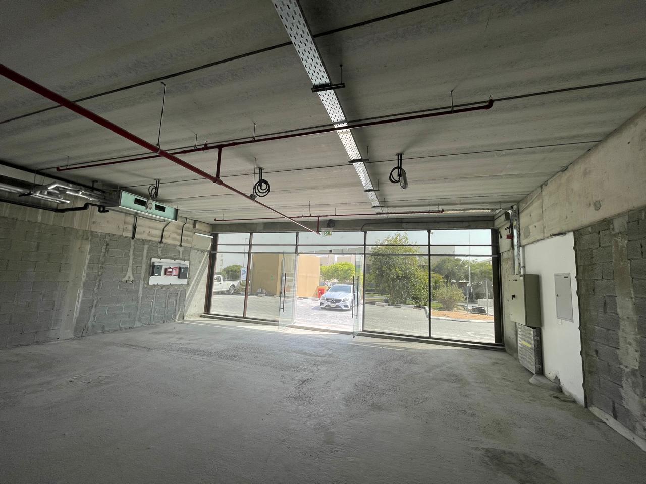 Showroom and Warehouse | 9,135 Sqft | 80 KW Power