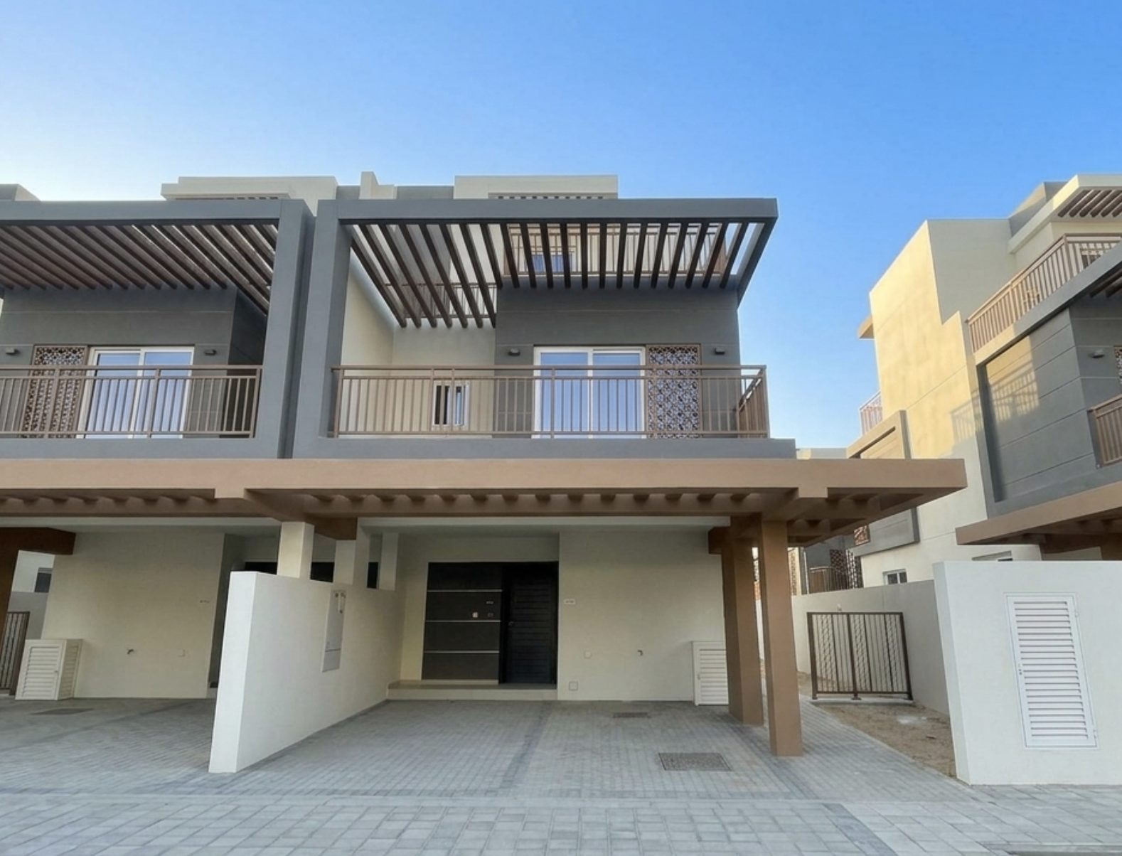 Close to Entrance | Corner Unit | Brand New