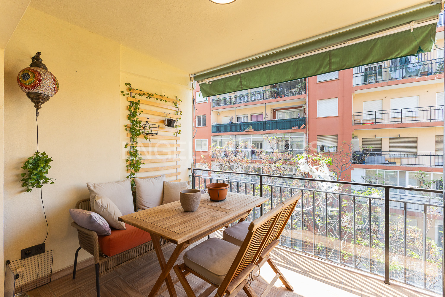 Charming apartment in Ciutat Jardí