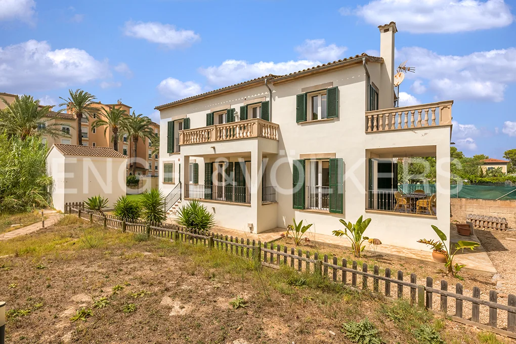 Magnificent property with holiday licence, Playa de Palma - Mallorca