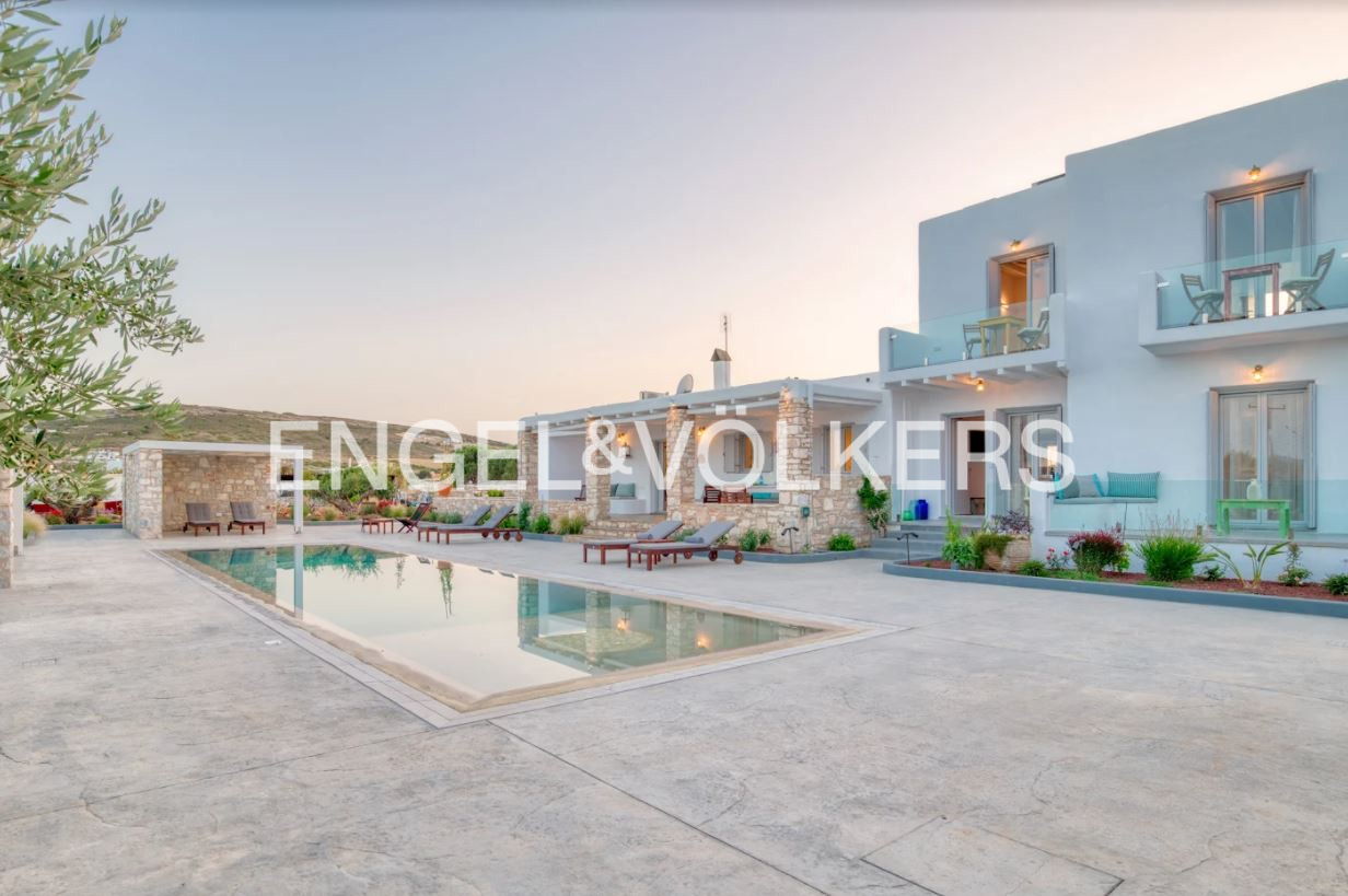 Elegant Villa in Paros