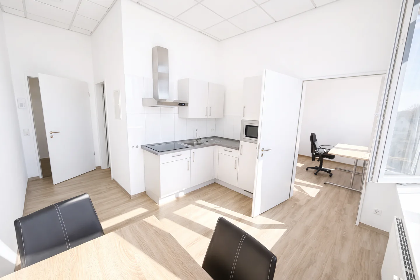 Stilvolle, teilmöblierte Apartments in Bielefelds begehrtester Lage - Foto 1