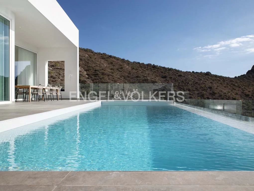 Modern villa with sea views and infinity pool