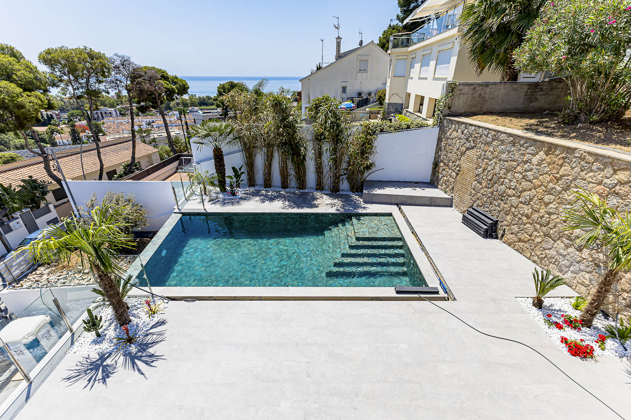 Luxury with awesome sea views