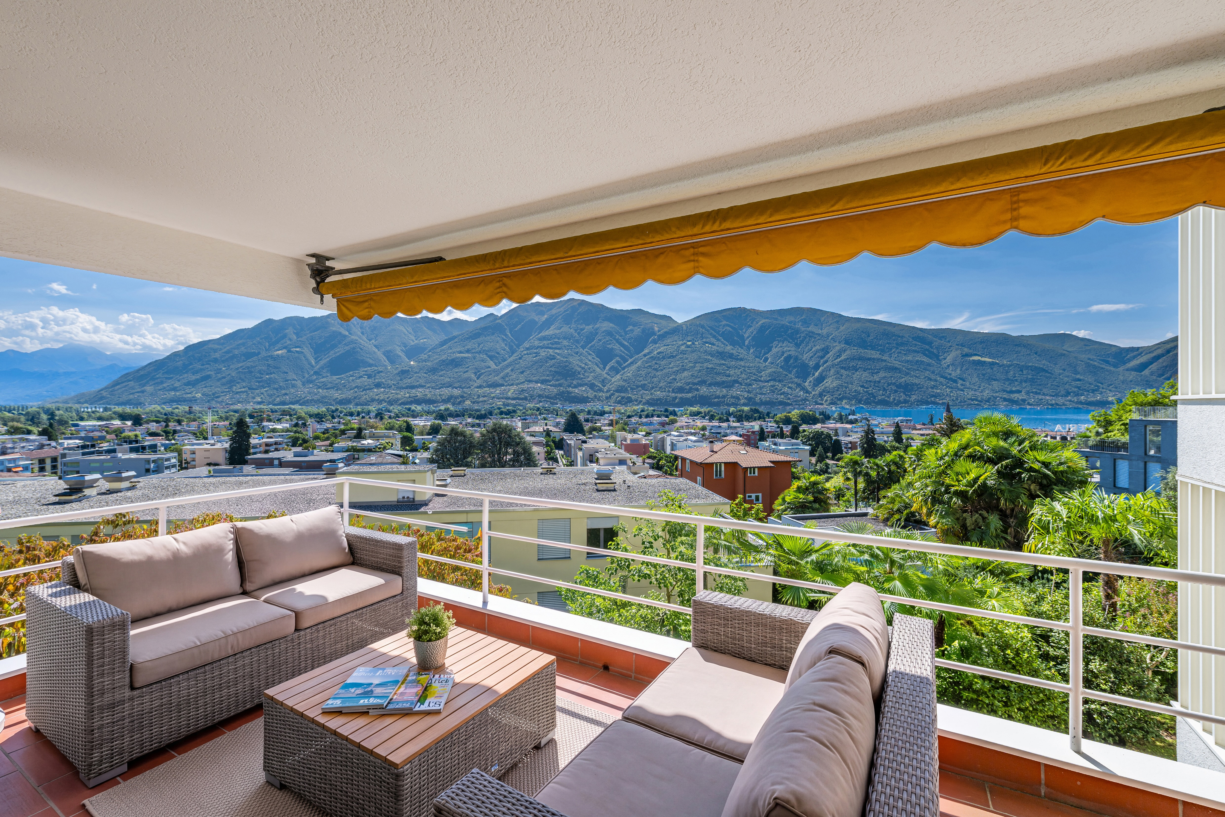 Panoramic flat walking distance to Ascona (50) [AI-modified]