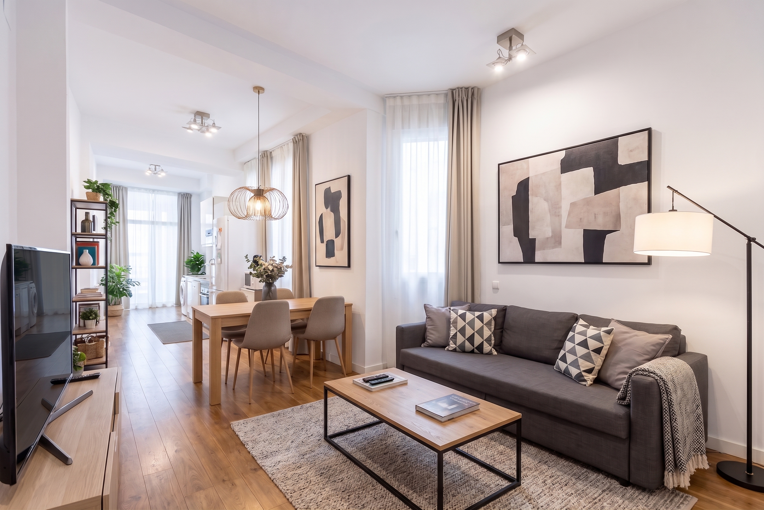 Investment opportunity with a courtyard in the historic center of Palacio