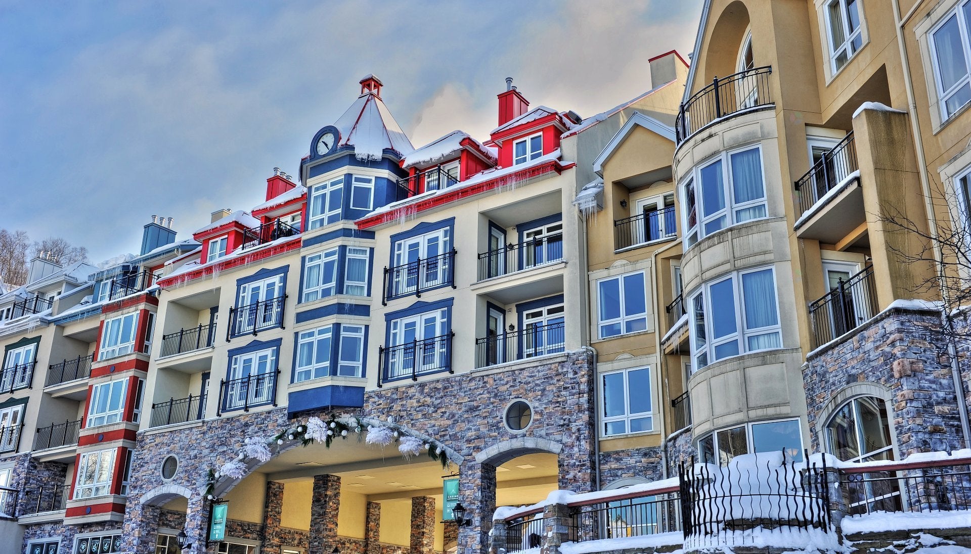 Sommet-des-Neiges : 1/4 ownership in the best ski-in/ski-out
