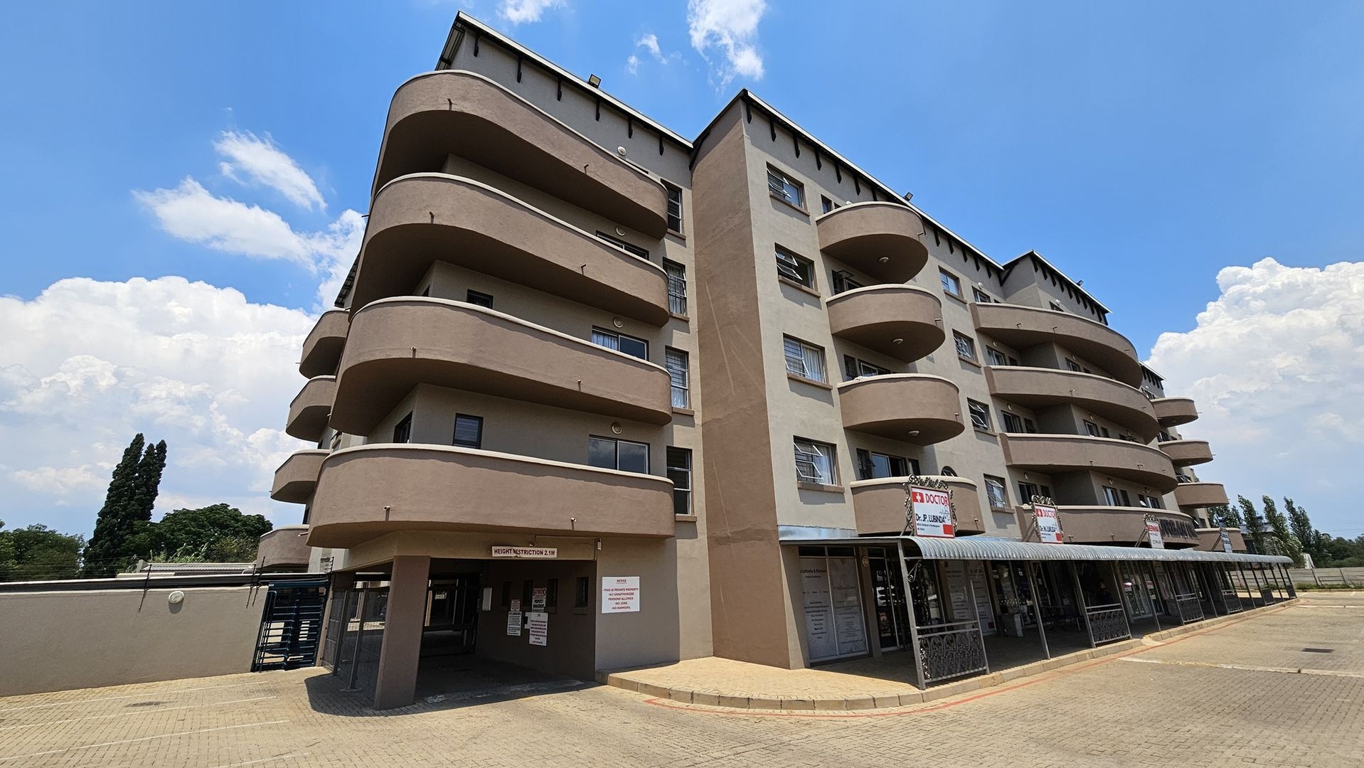 Spacious 1 Bedroom Close to Amenities and NWU