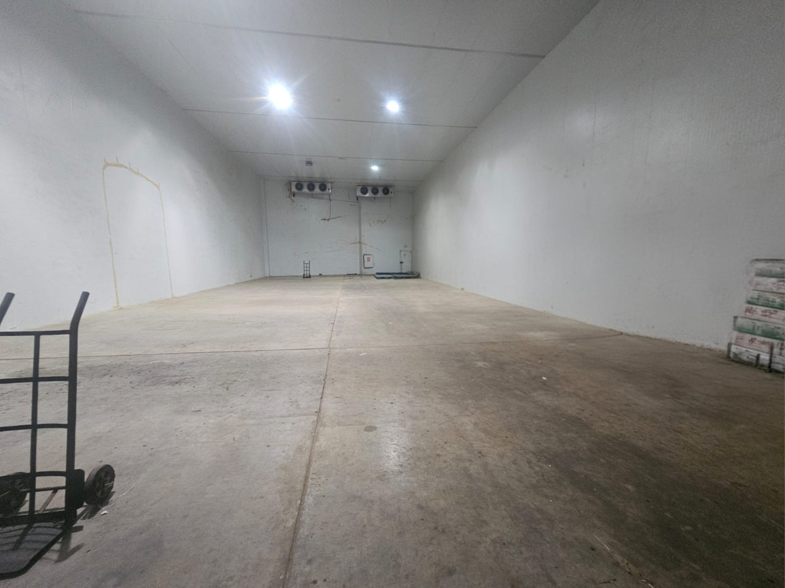 Cold Storage|8 Meters|Dewa & Chiller on Landlord