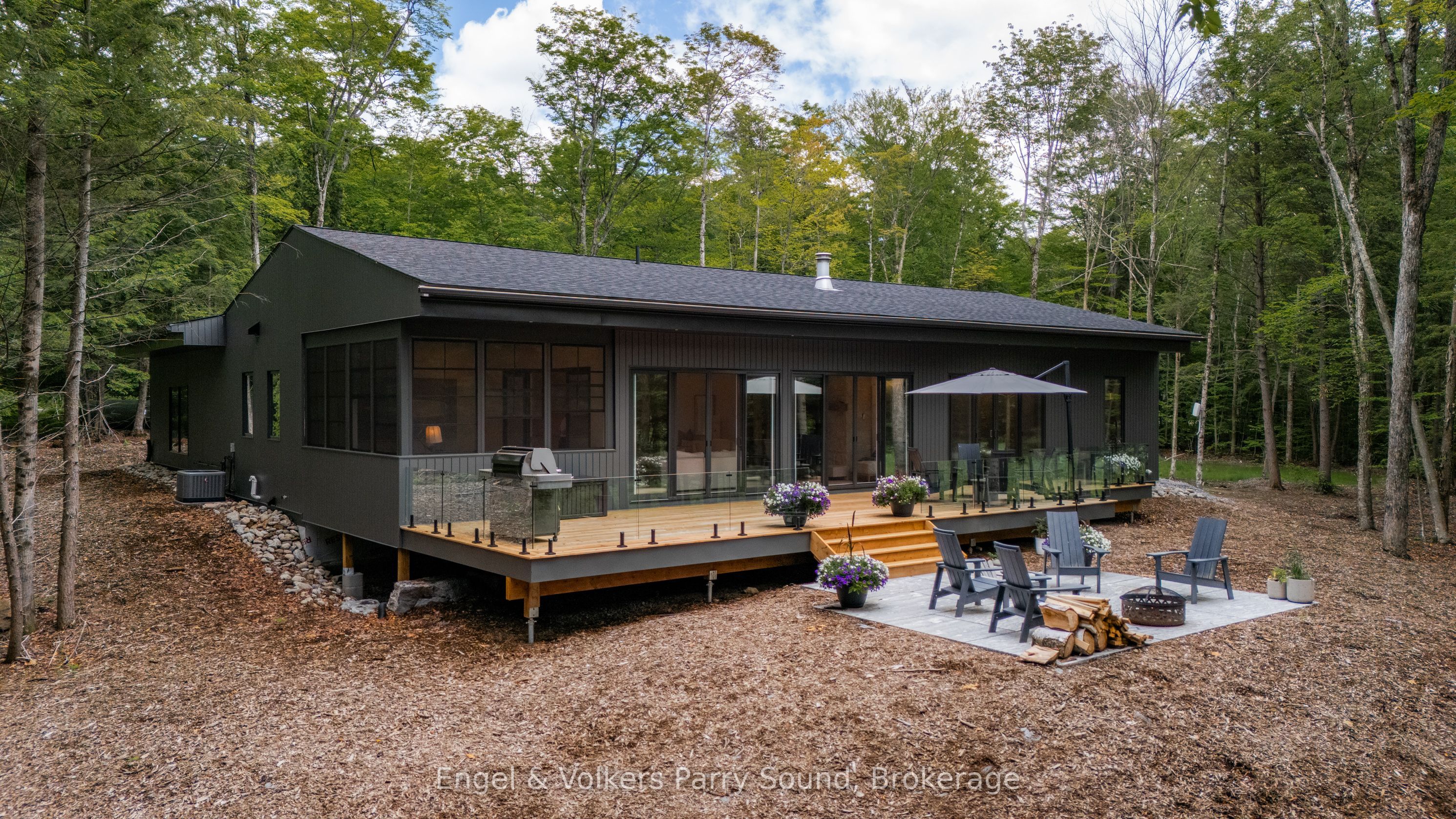 Brand-New Custom-Built Bungalow