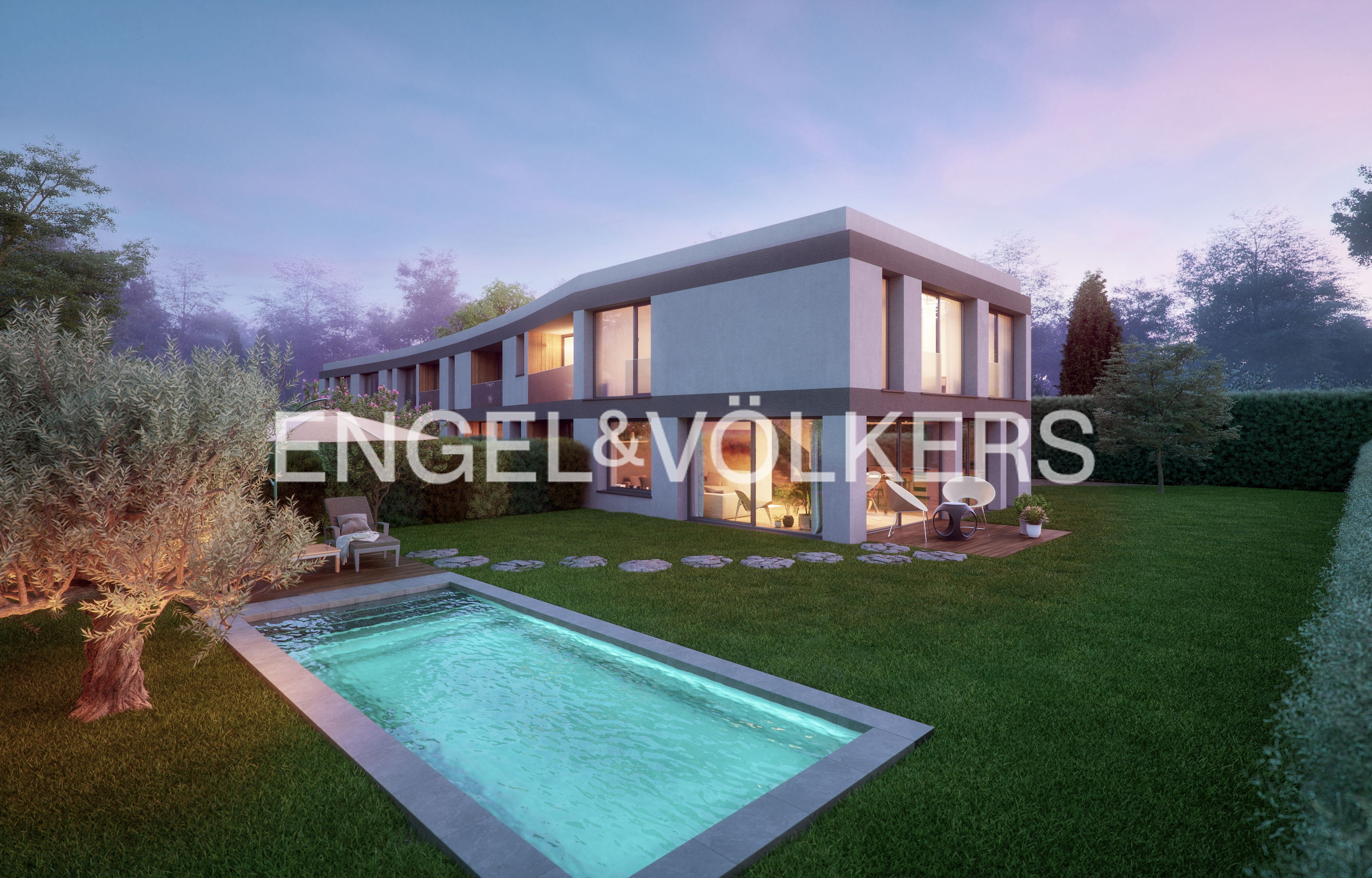 RESERVED by EV!!!! Villa E