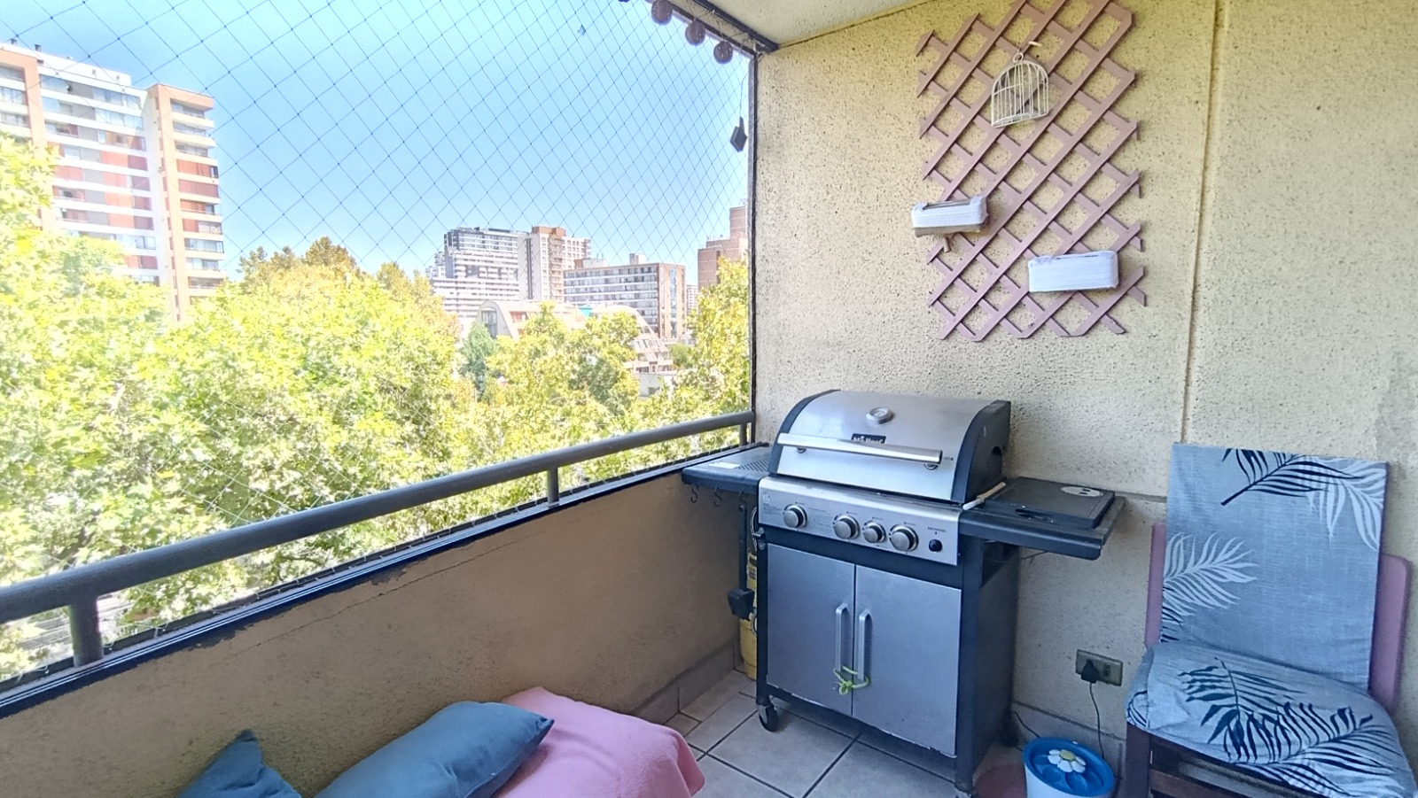Departamento a pasos de Metro Chile España