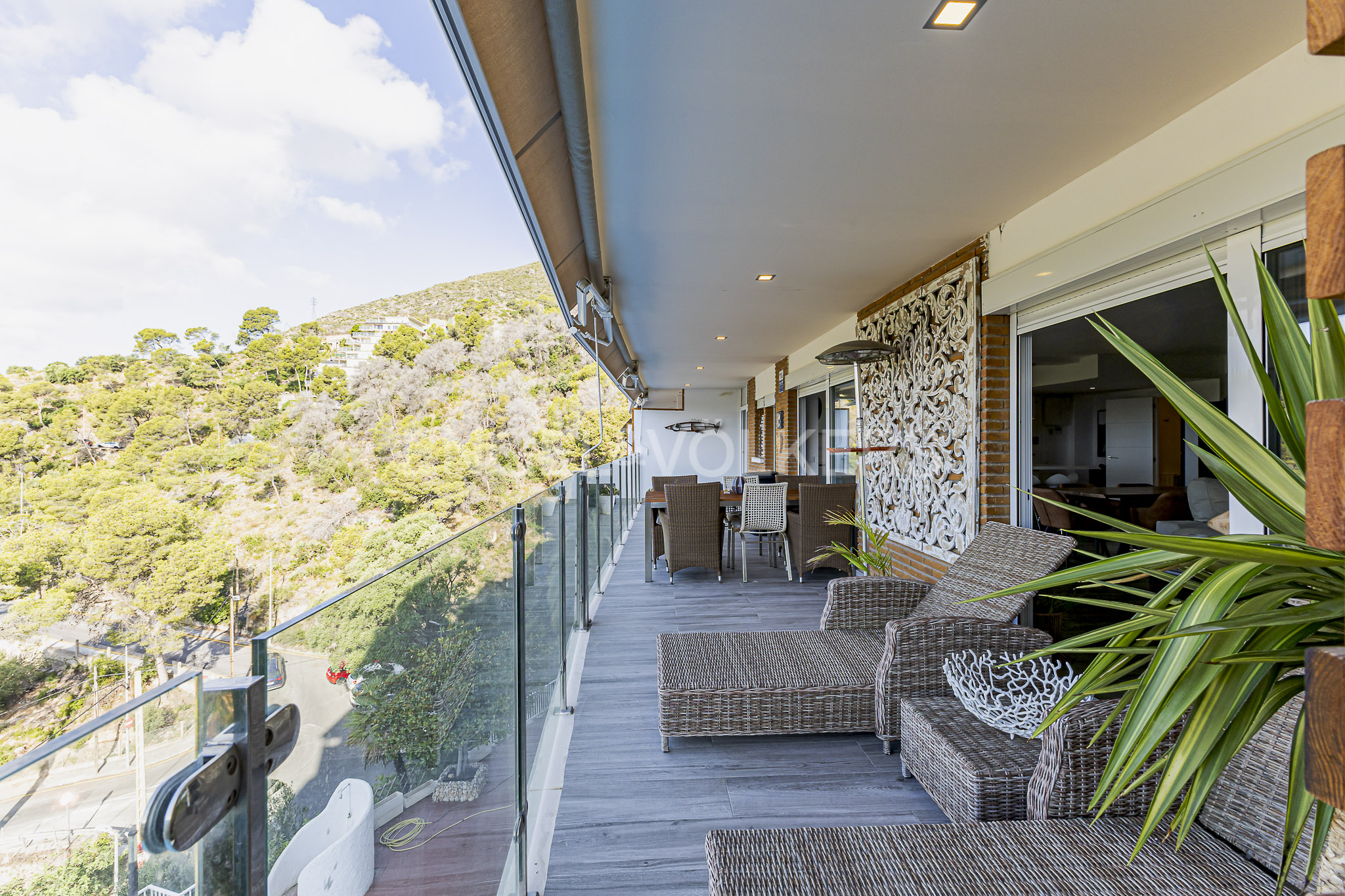 We have the apartment you dreamed of—live in paradise!!