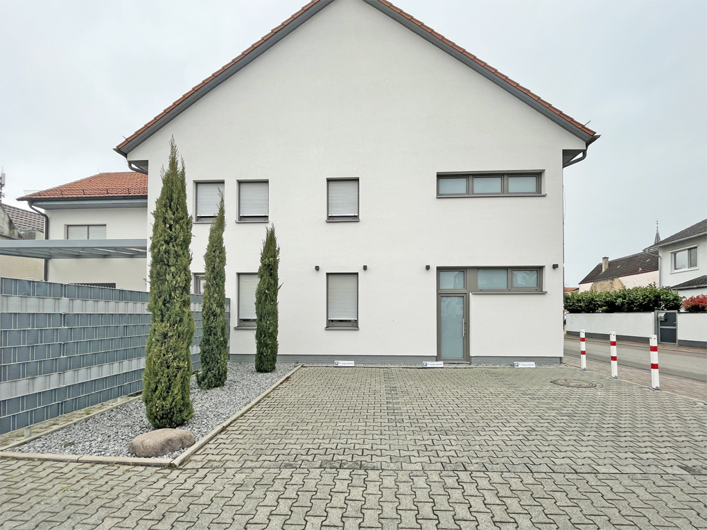 Top-moderne 3- Zimmer Wohnung in zentraler Lage
