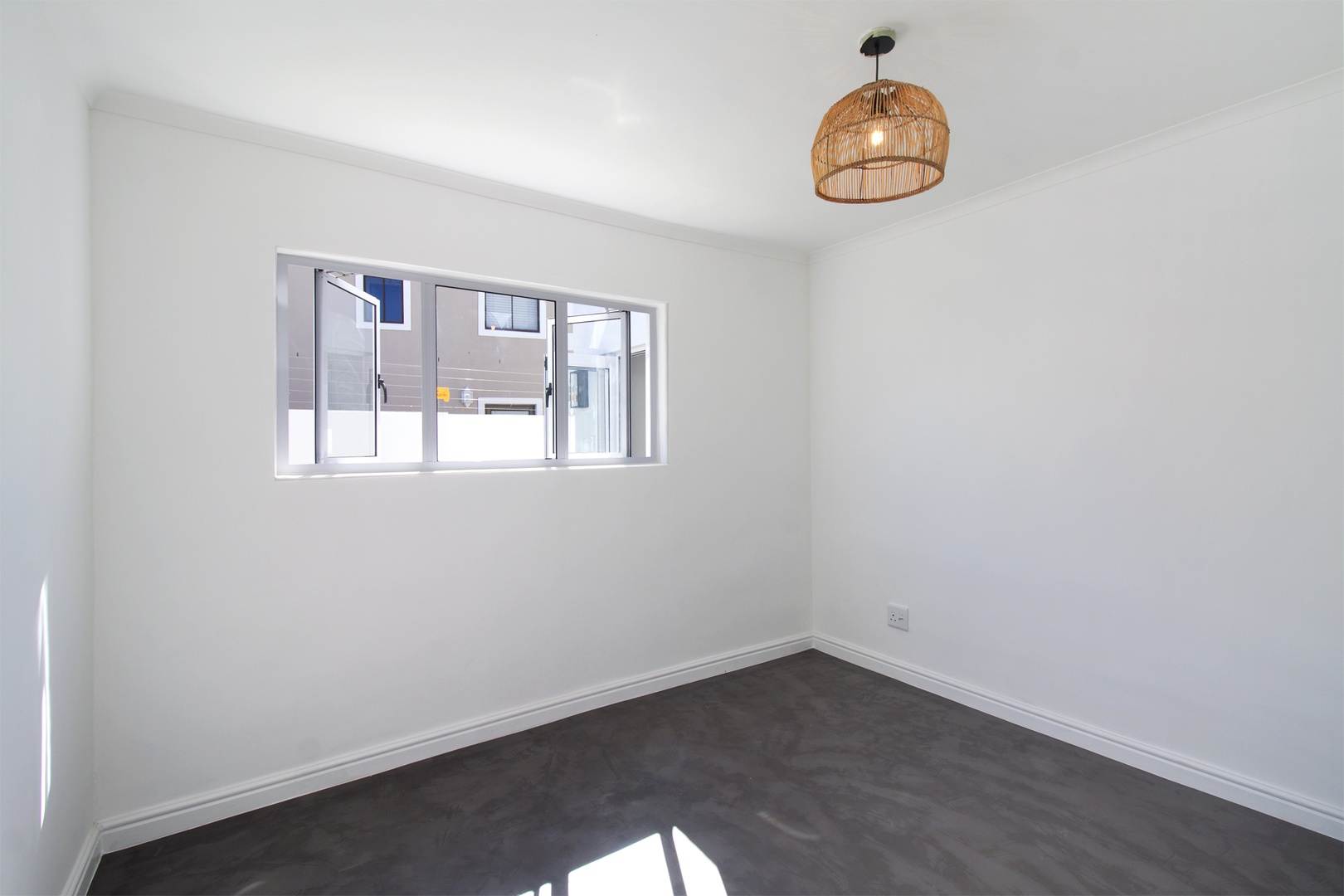 Three Bedroom Home in Noordsig, Ready to Move In